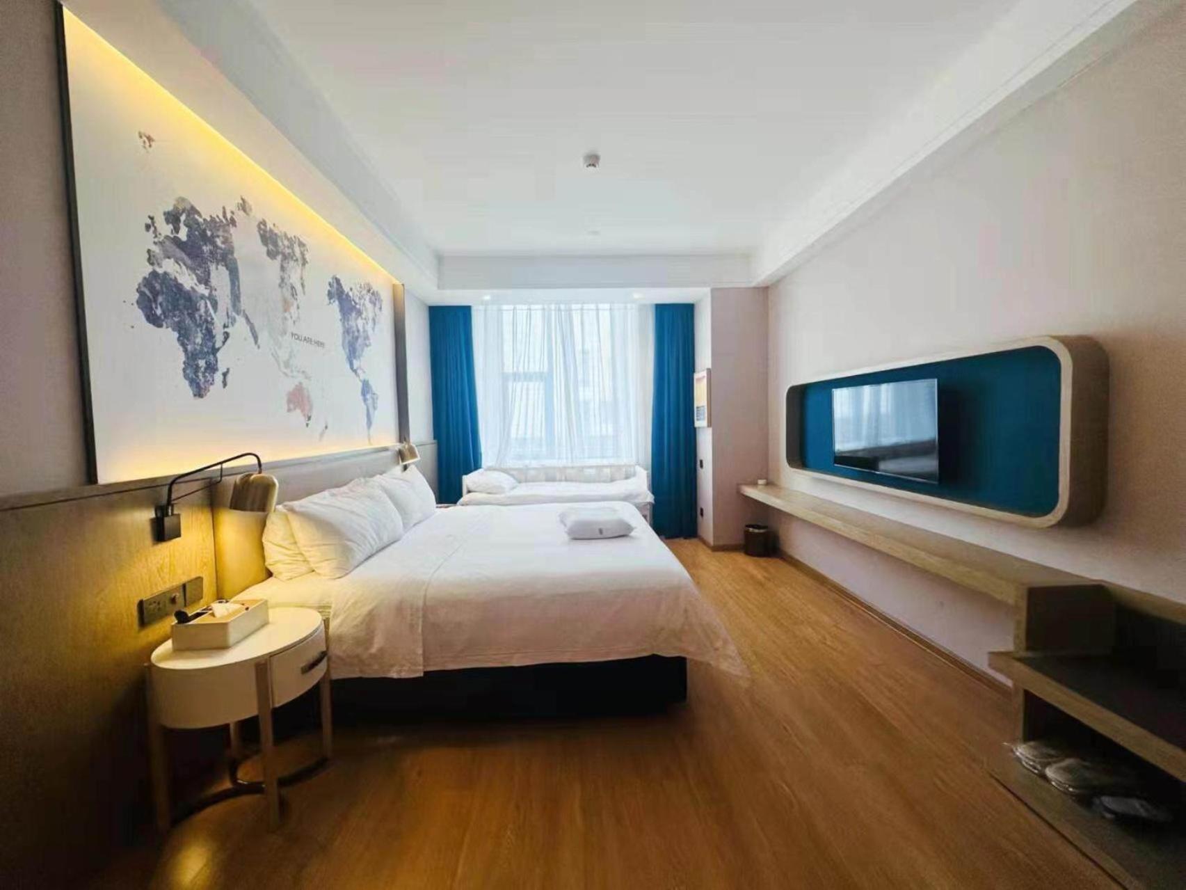 Premium Family Suite photo 1