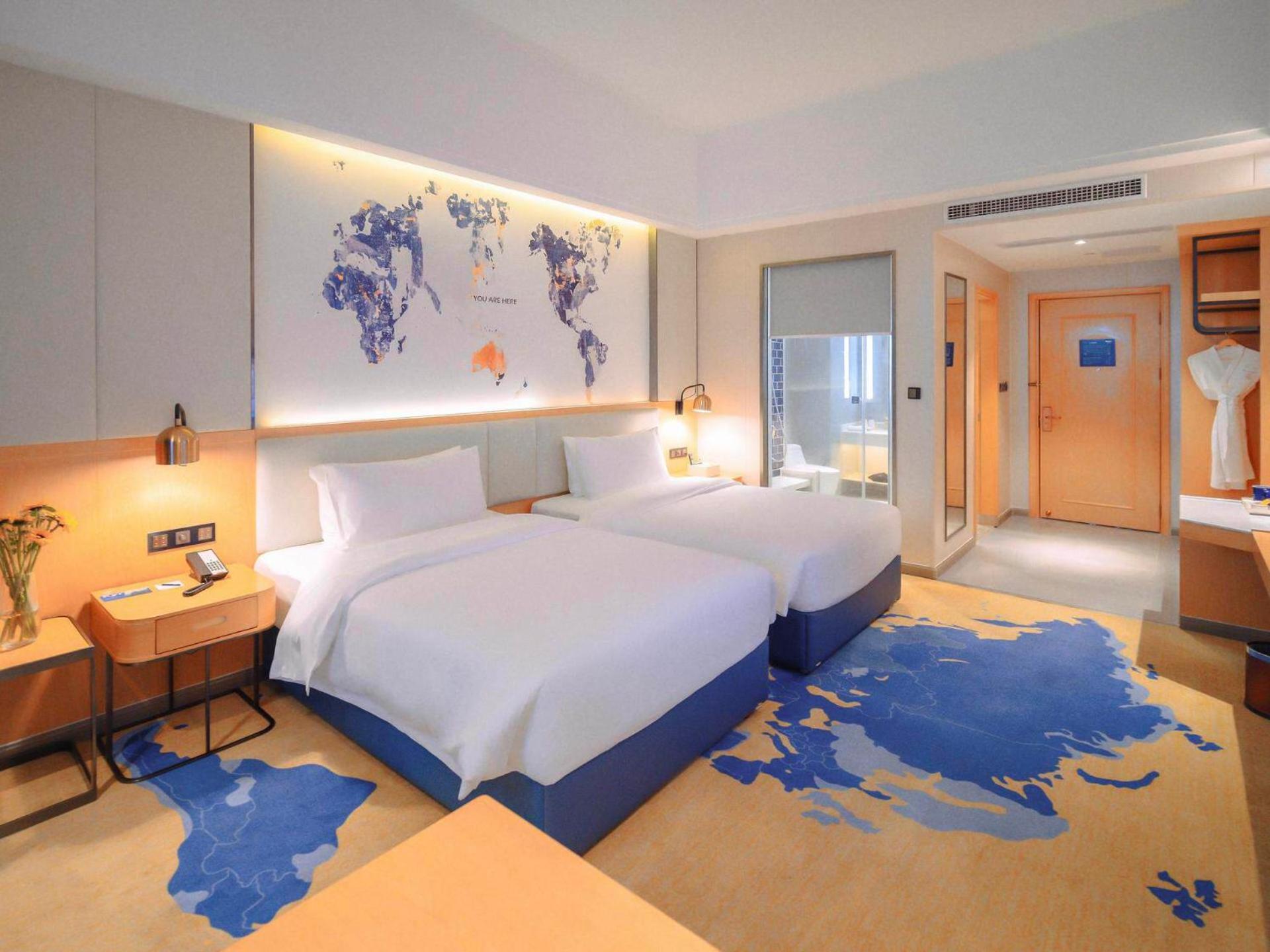 Sunshine Twin Room
