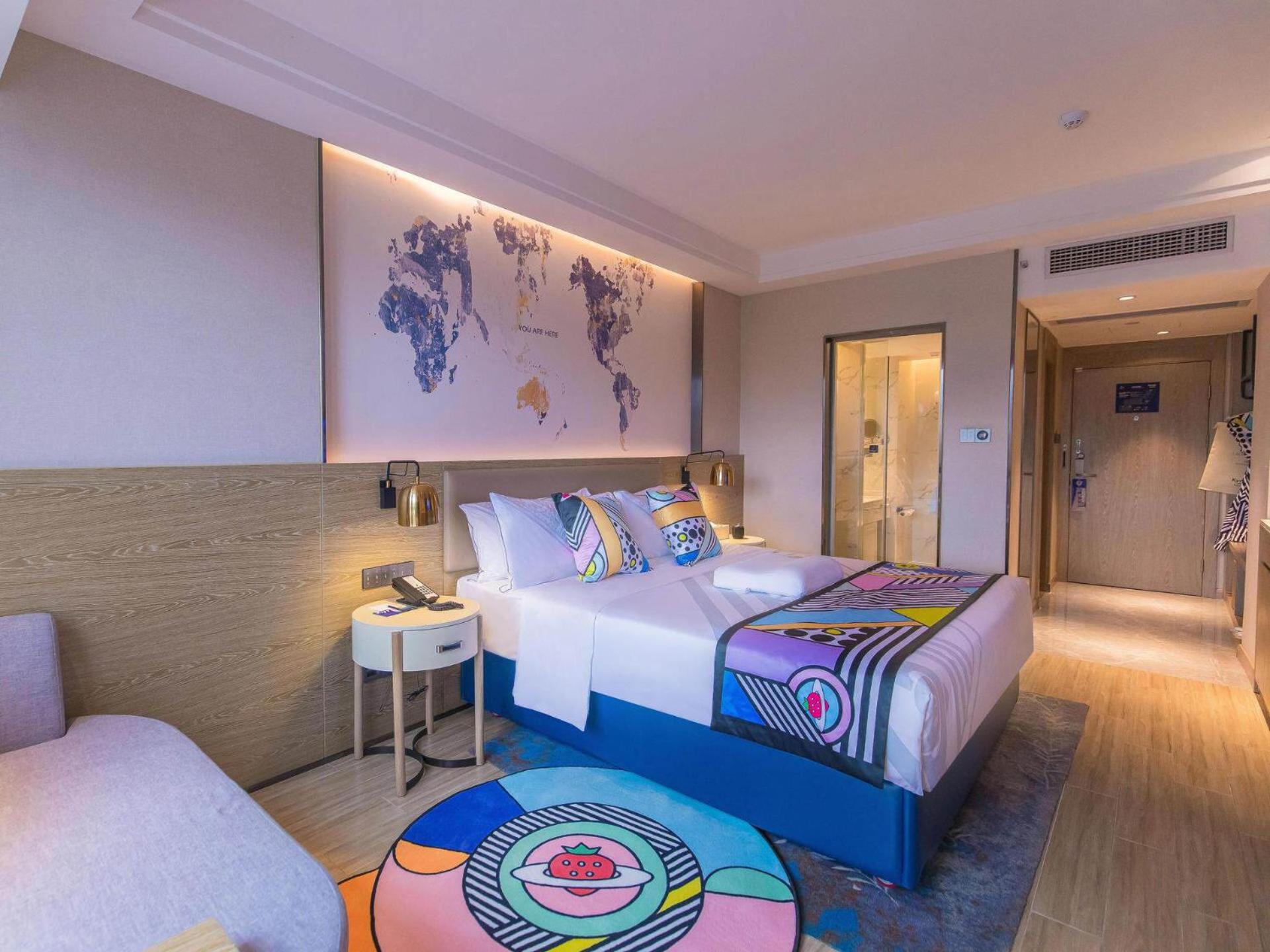 Double Room with Theme