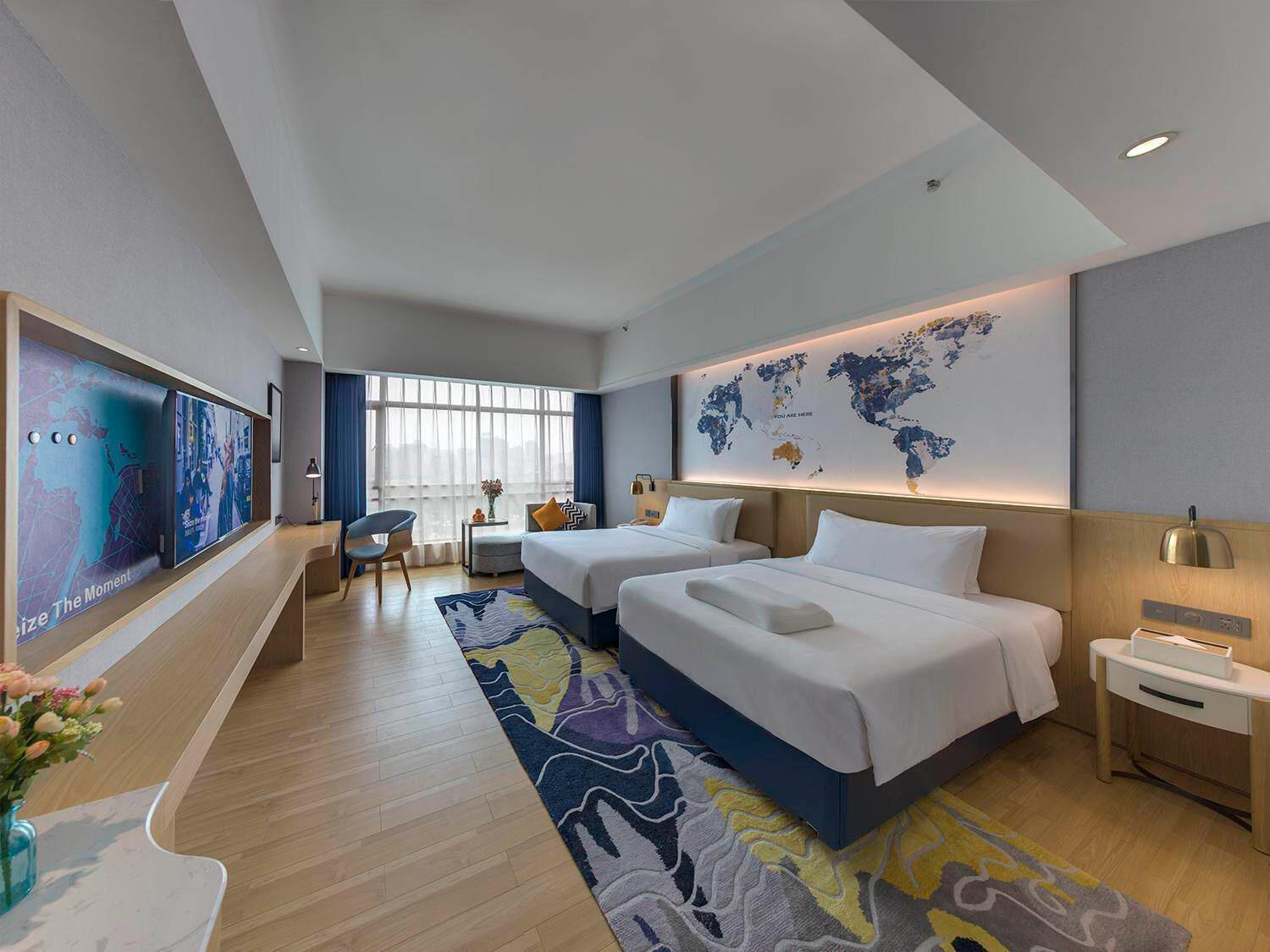 Superior Twin Room with View
