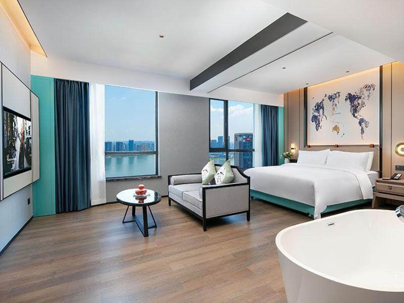 Honorable Double Room With River View