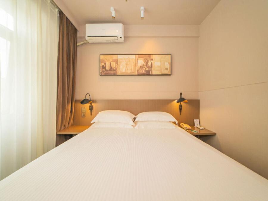 Single Room A photo 1