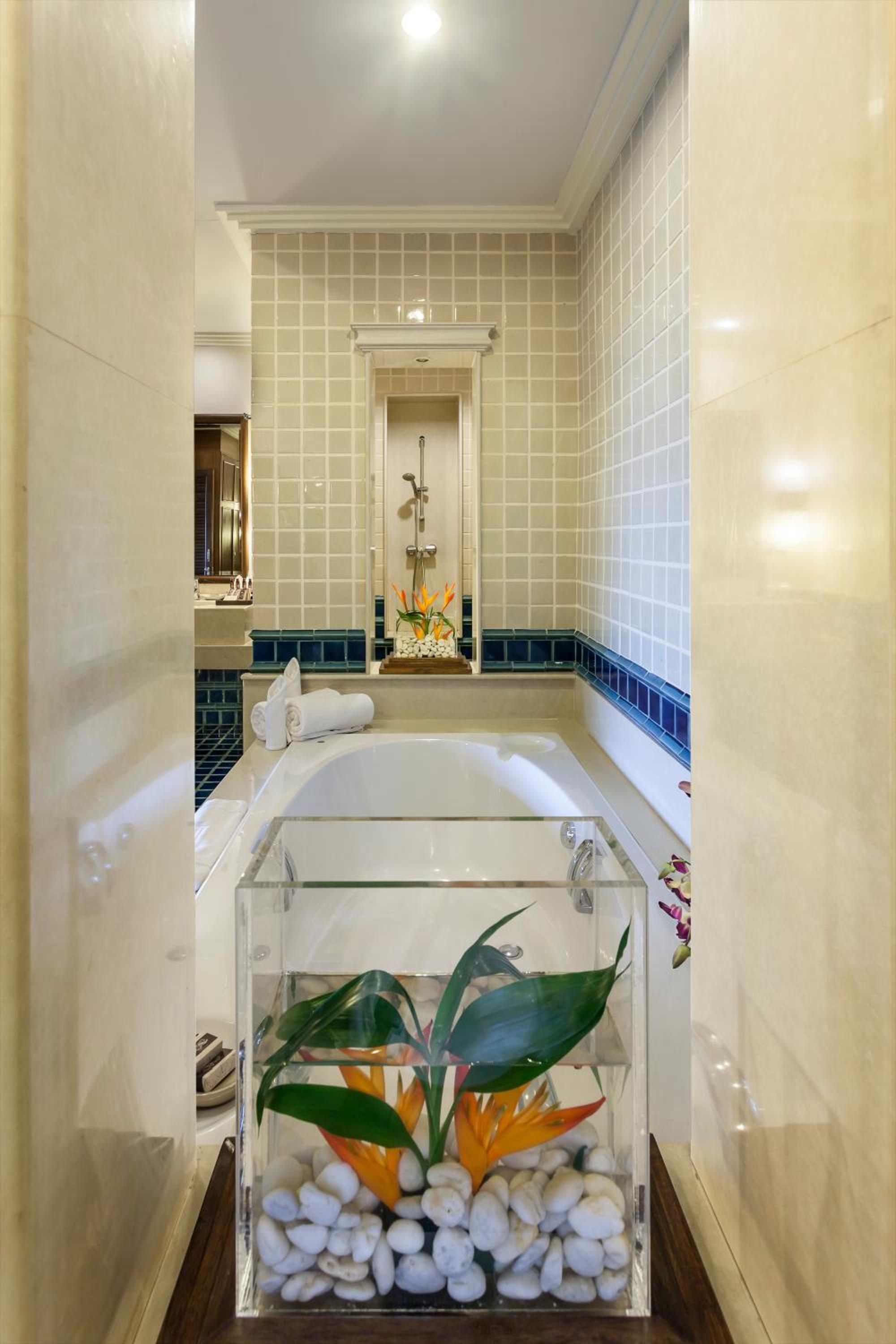 Superior Suite - Photo 4