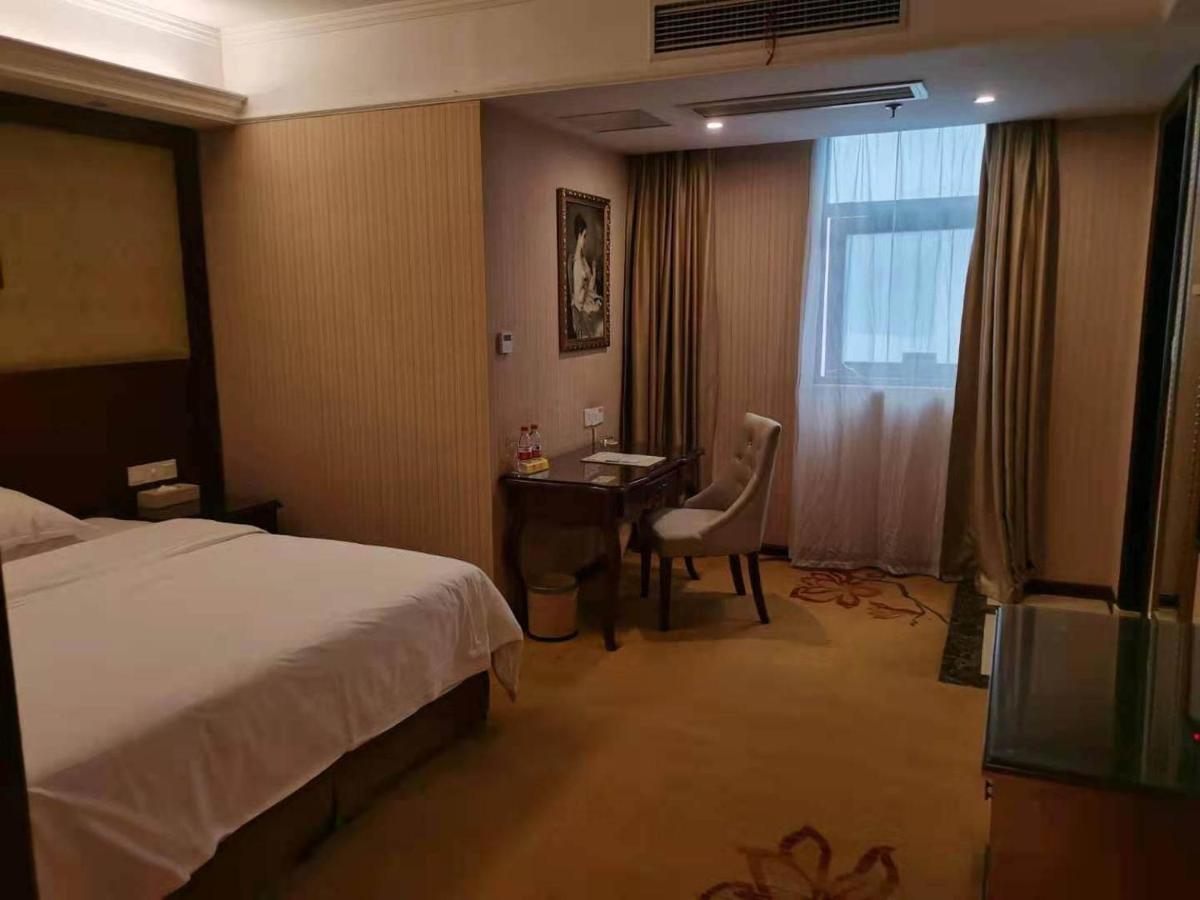 Business Suite photo 1