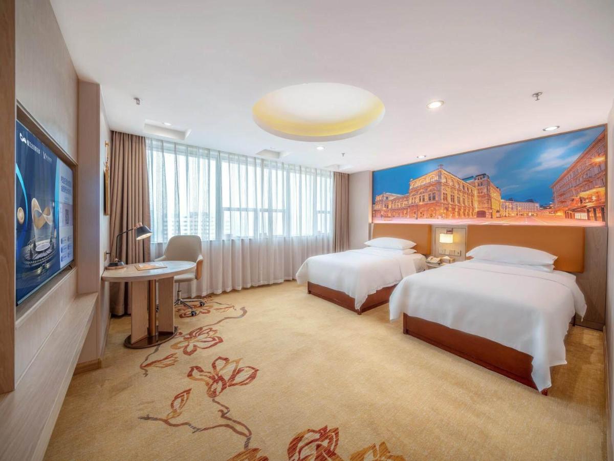 Deluxe Twin Room photo 2