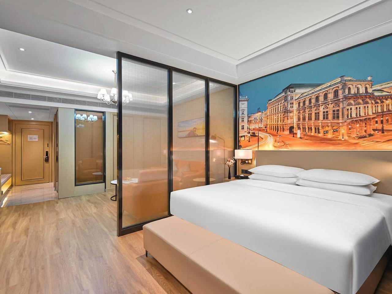 Executive King Room