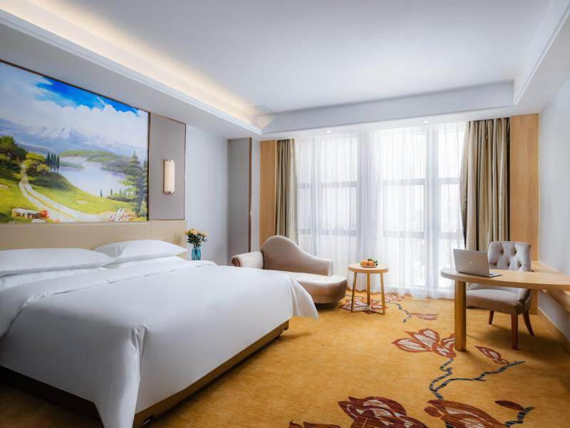 Executive King Room