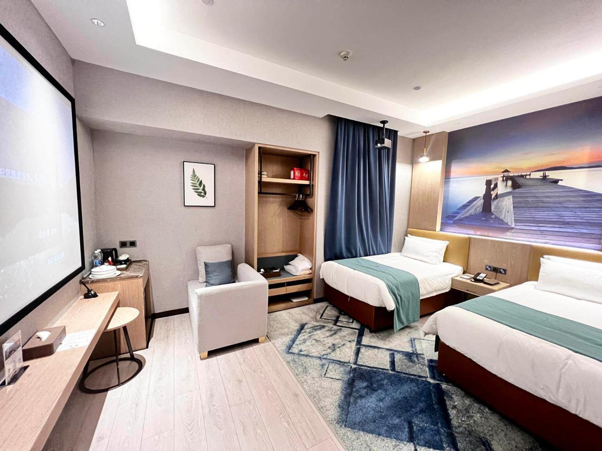Twin Room With Audio photo 1