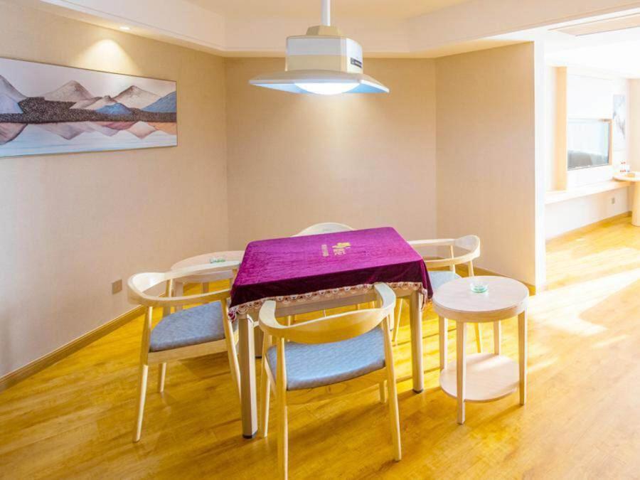 Suite with Mah-jongg  photo 3