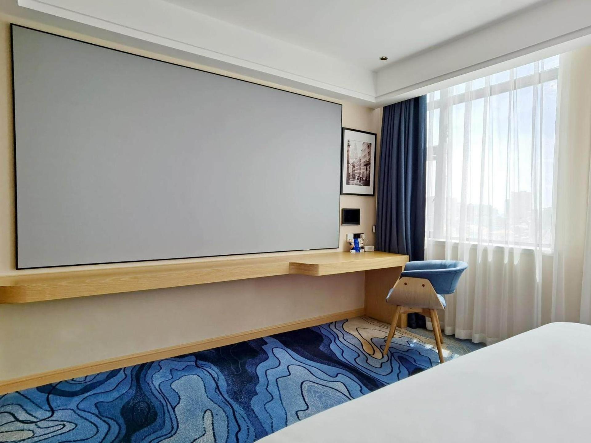Superior Double Room with Audio photo 2