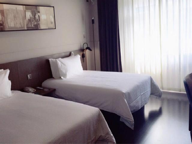 Standard Suite A photo 2