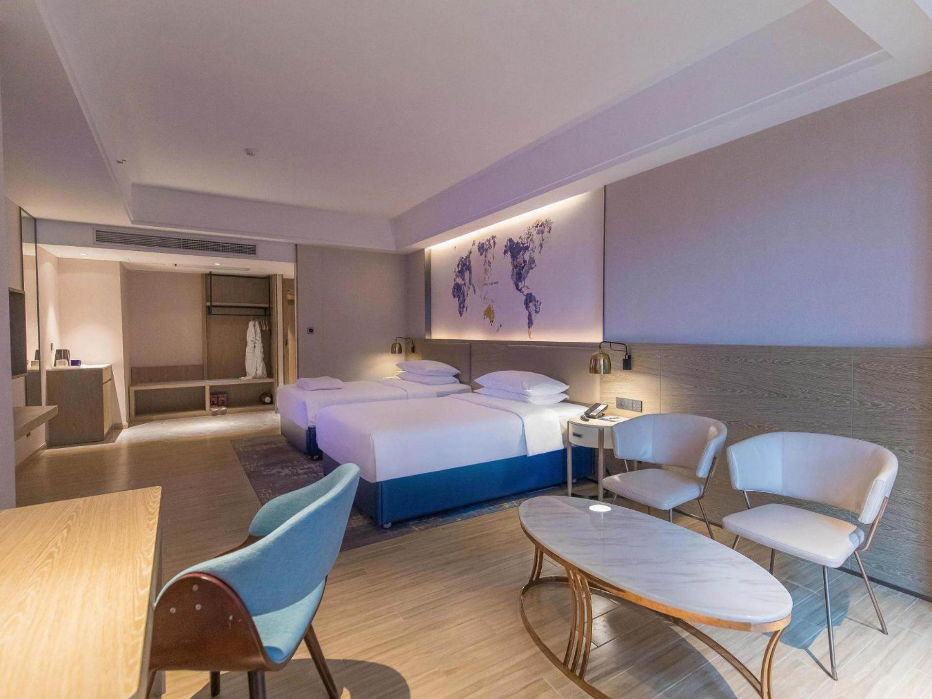 Premier Twin Room photo 3