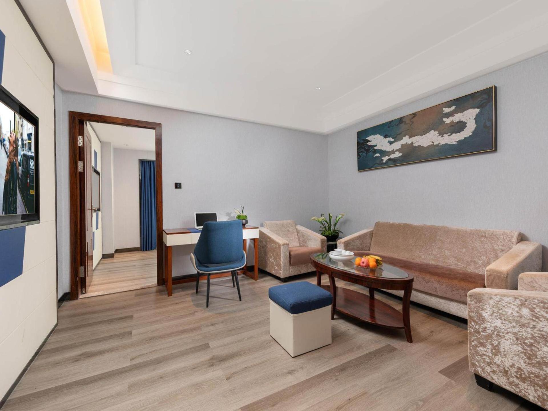 Premier Suite photo 1