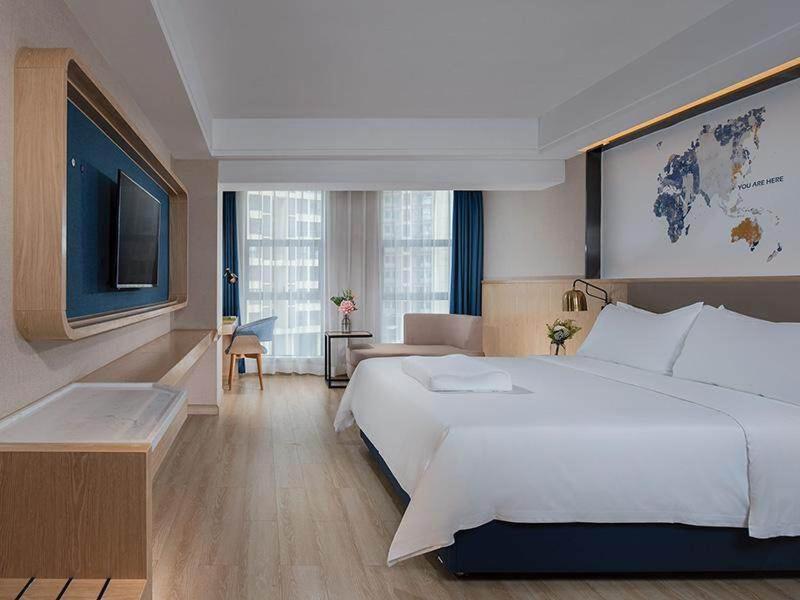 Honorable Double Room with City View photo 1