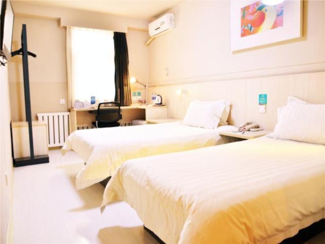 Standard Twin Room B - Photo 3