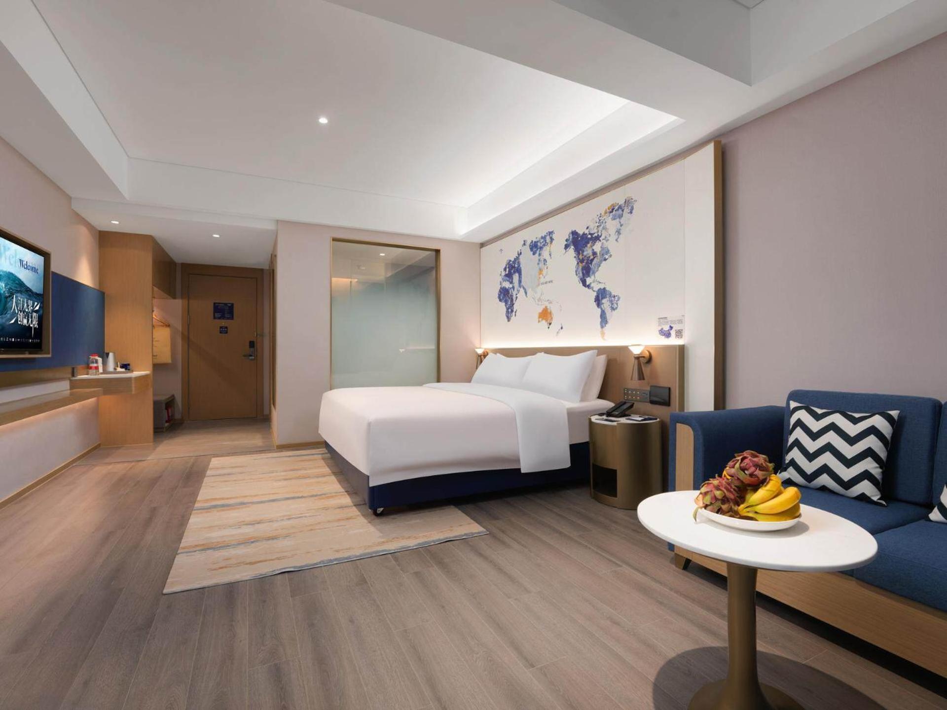 Honorable Double Room with River View photo 2