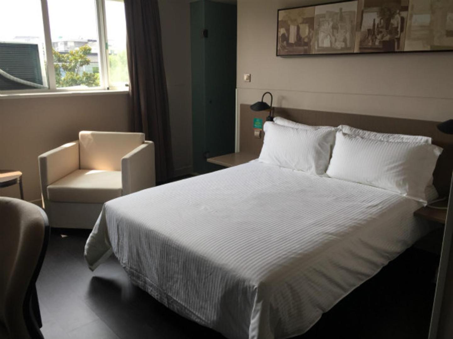 Single Room A photo 3