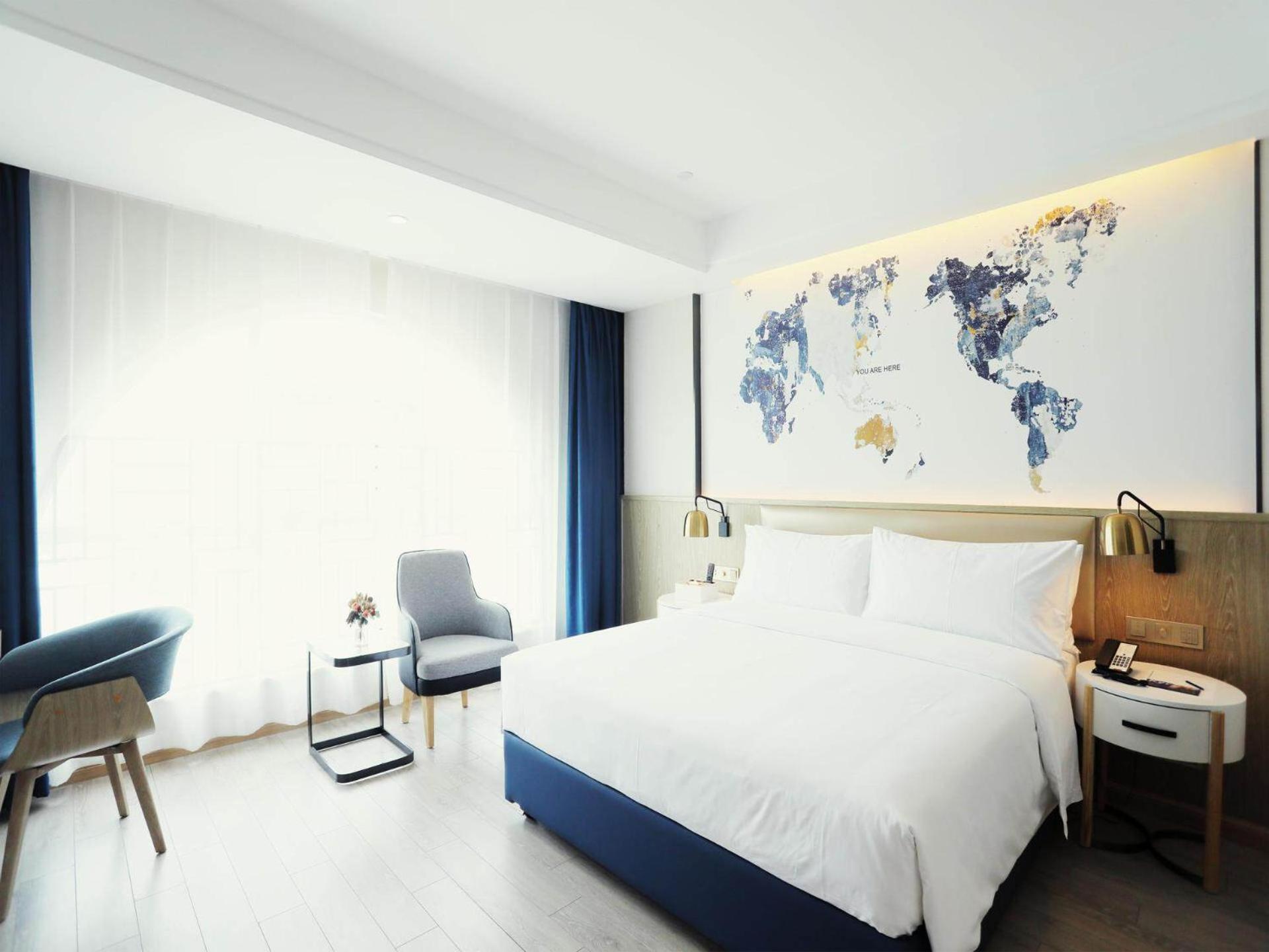 Honorable Double Room photo 3
