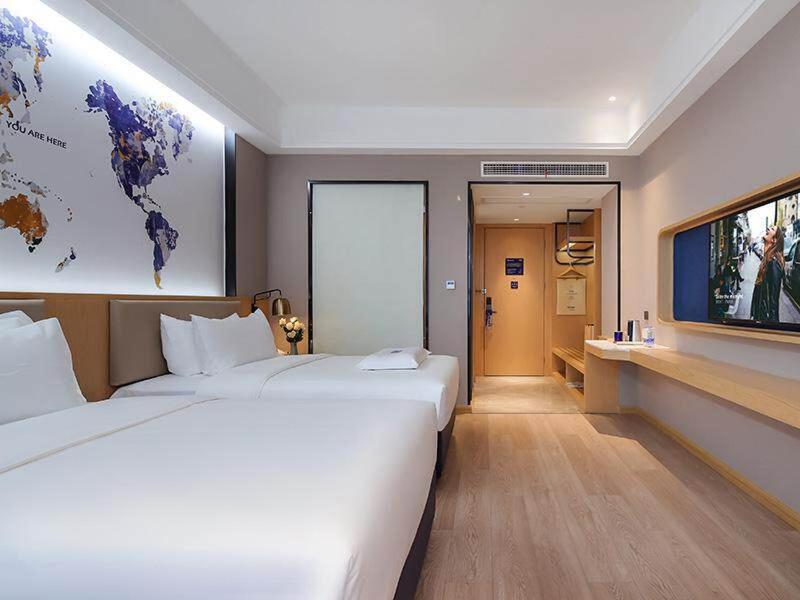 Premier Twin Room photo 3