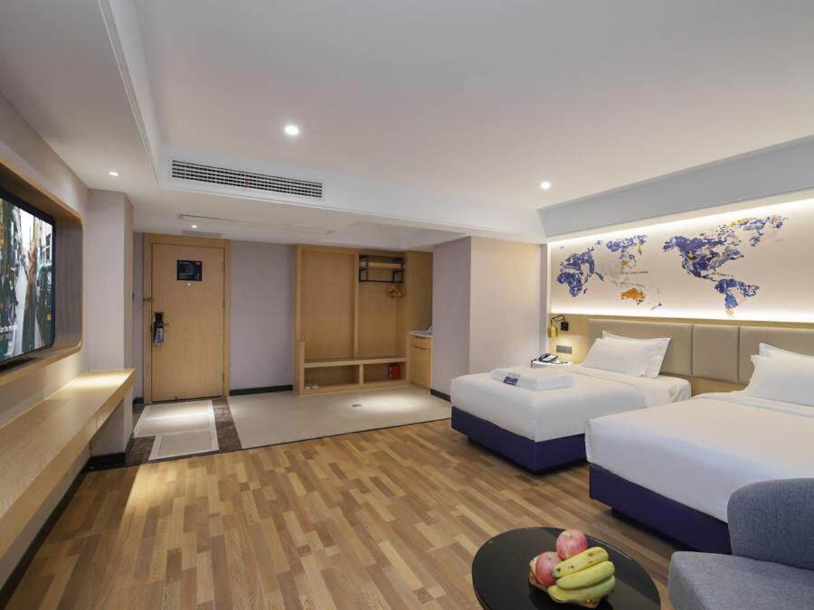 Light Twin Room