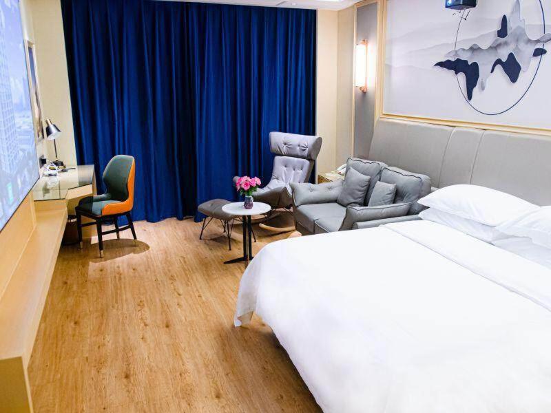 Double Room with Audio photo 2