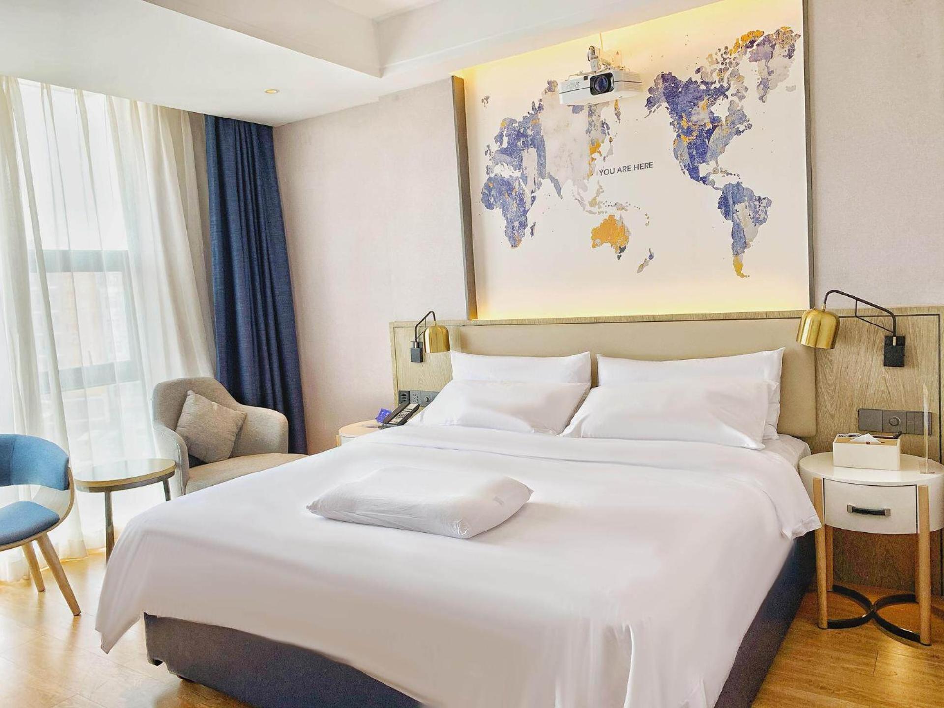 Superior Double Room With Audio photo 1