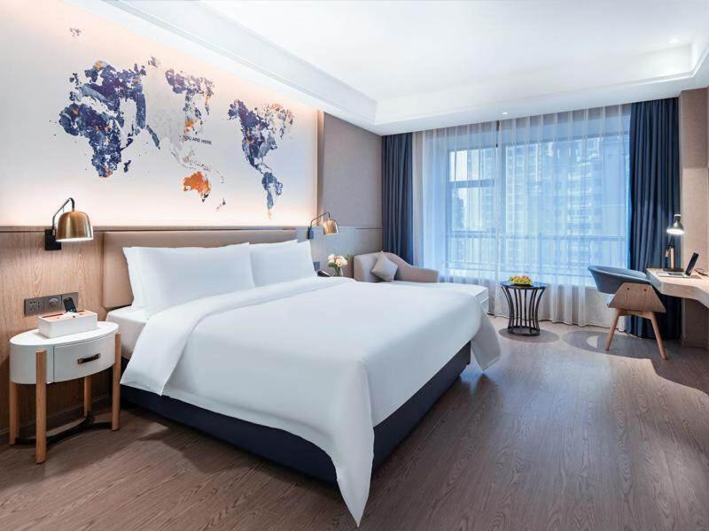 Premier Double Room with City View photo 2
