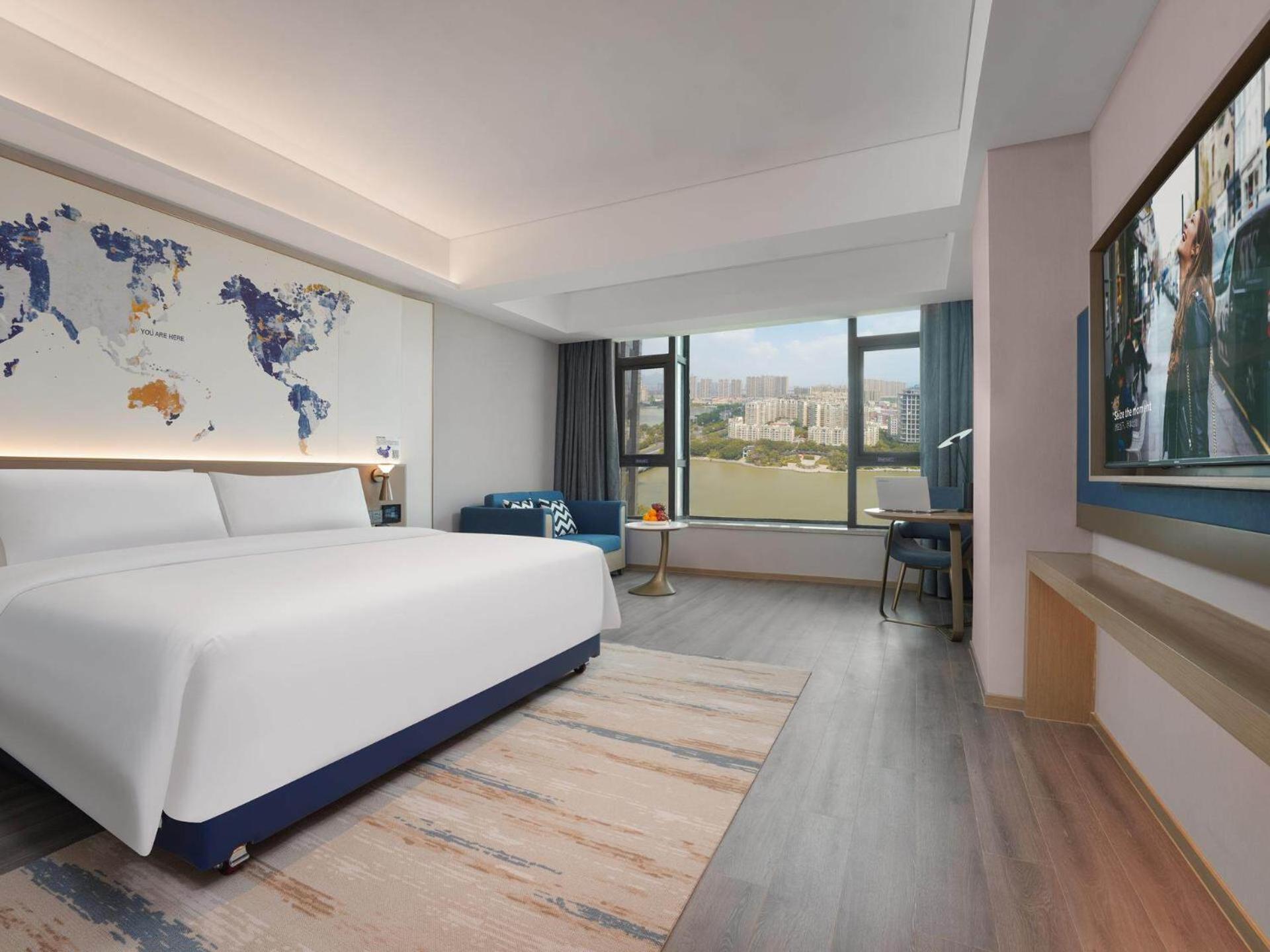 Honorable Double Room with River View photo 3
