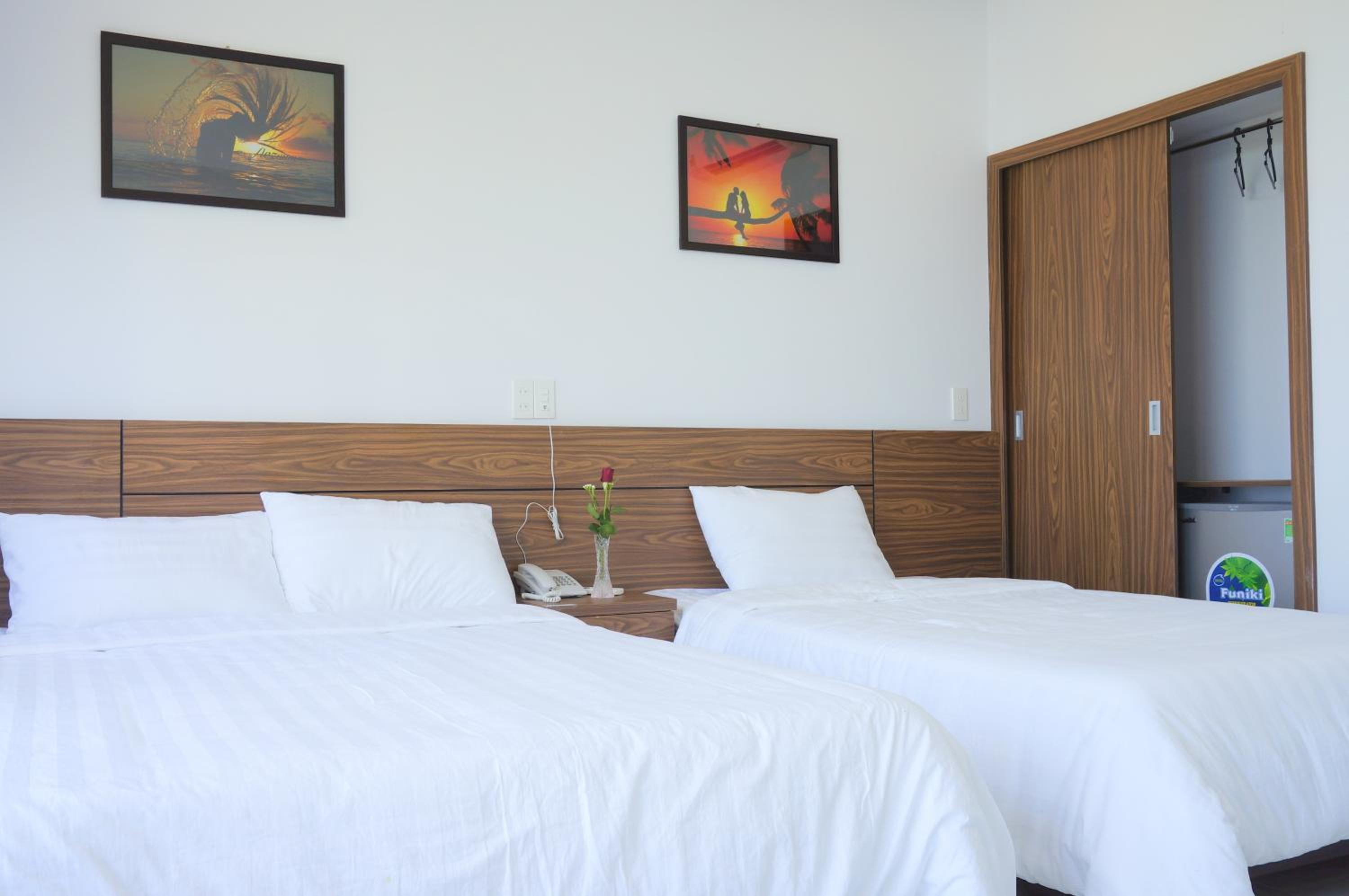 Deluxe Family Room - Photo 10