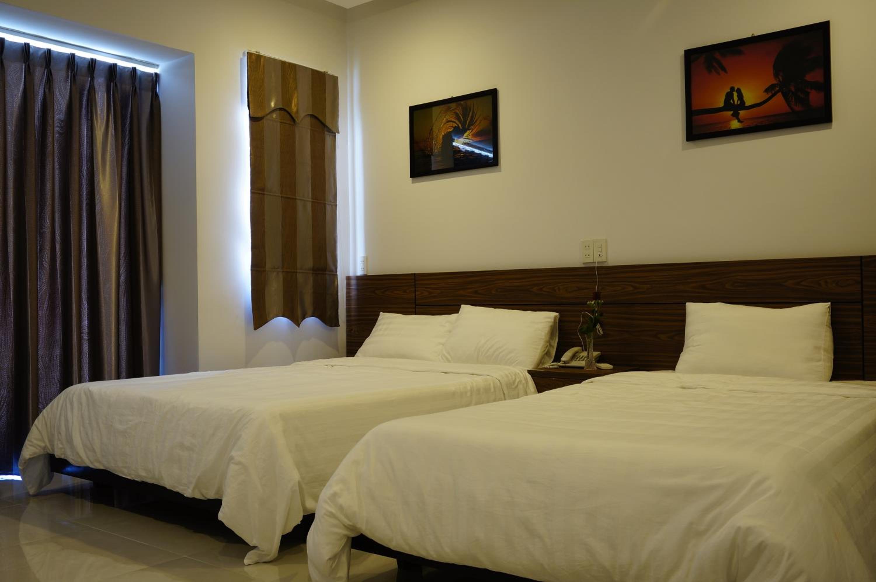 Deluxe Family Room - Photo 11