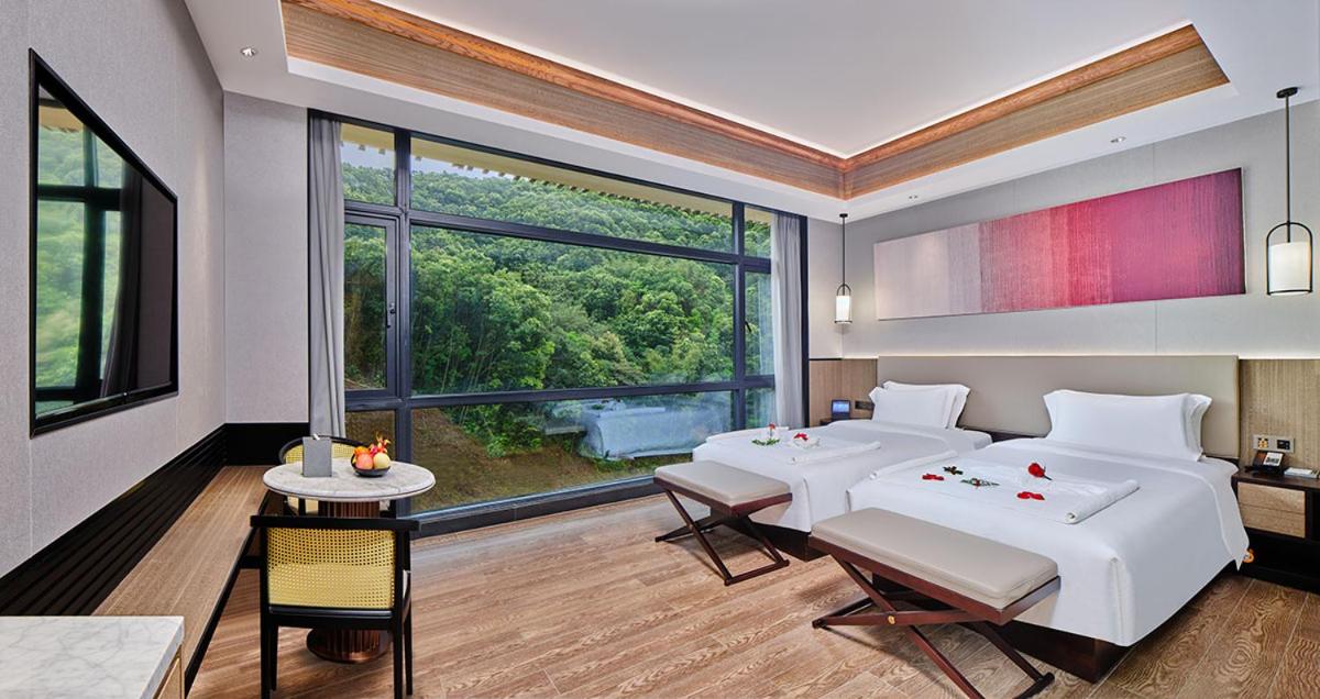 Mountain View Twin Room