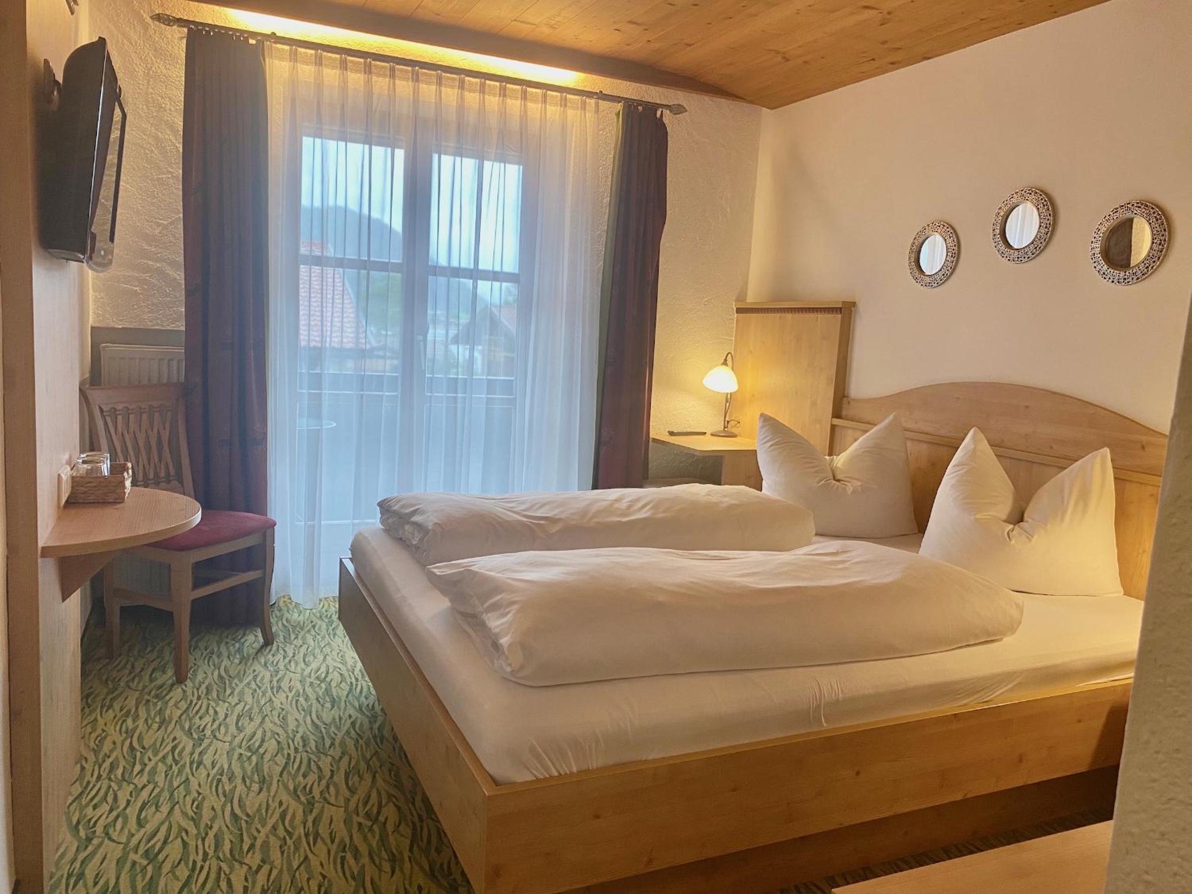 Doppelzimmer mit Bergblick - Photo 5