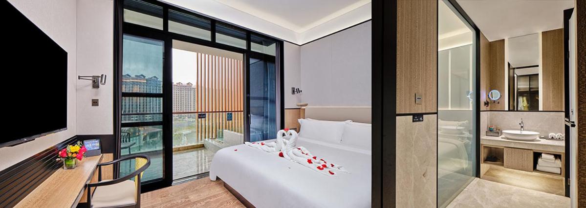 Lake View Hot Spring King Room