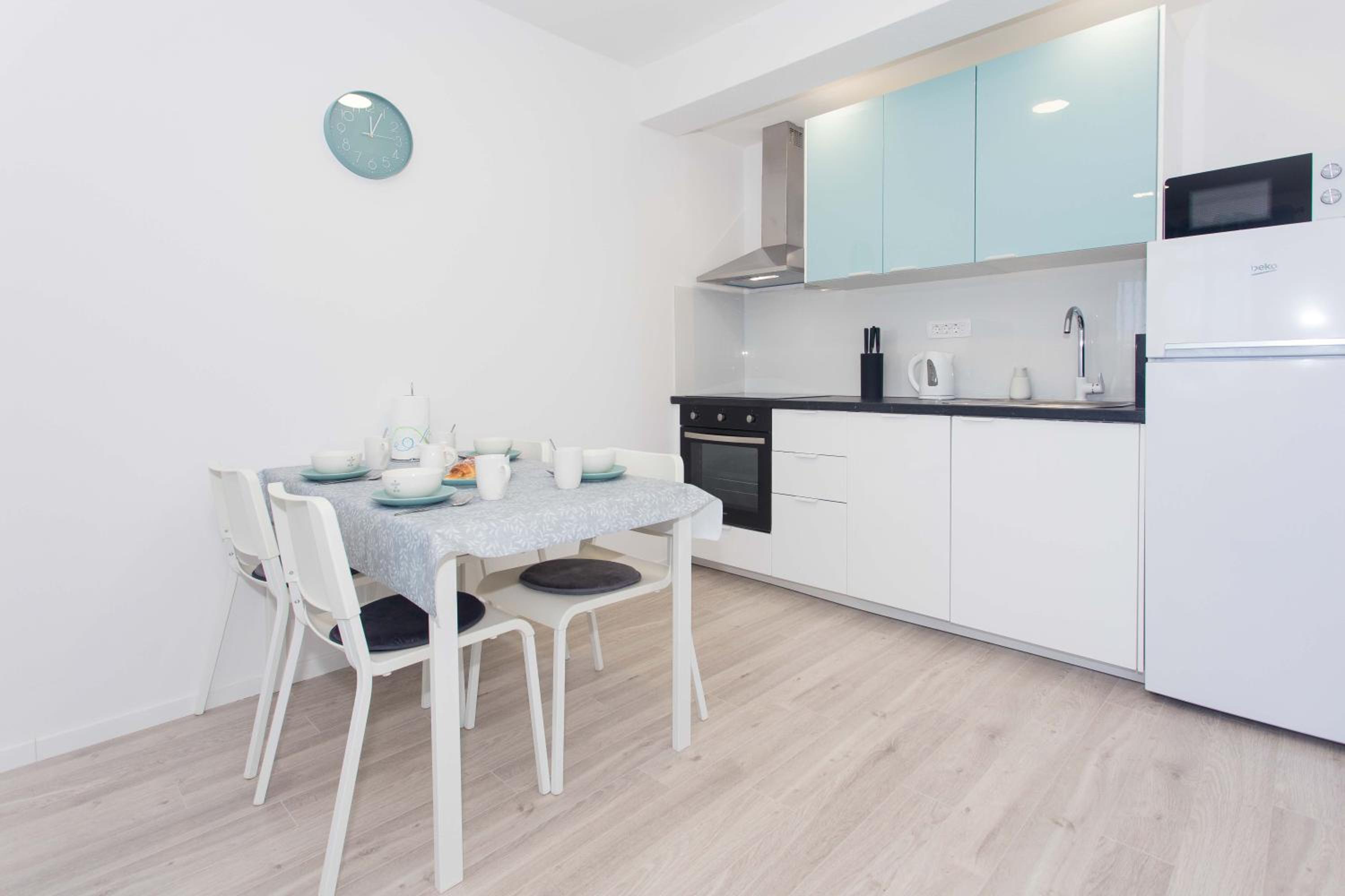 One-Bedroom Apartment - Photo 11