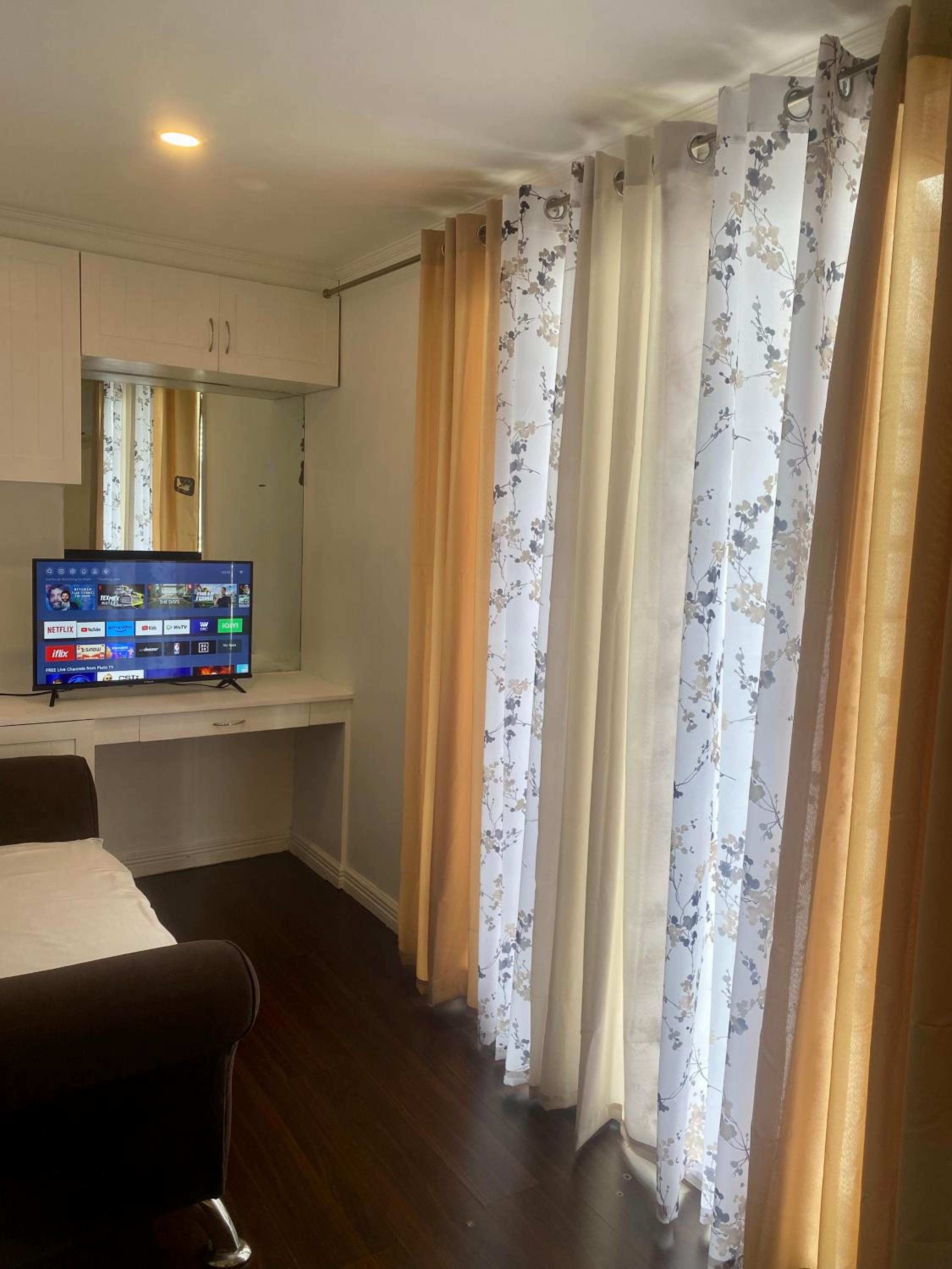 Apartment with Terrace - Photo 5