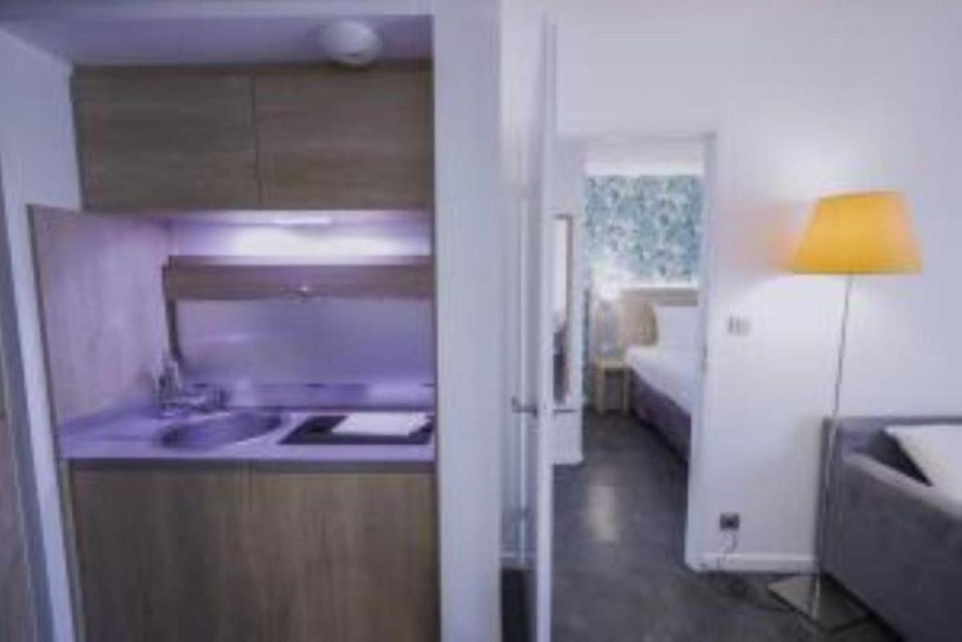 Apartment with King Bed and Sofa Bed - Non-Smoking - Photo 4