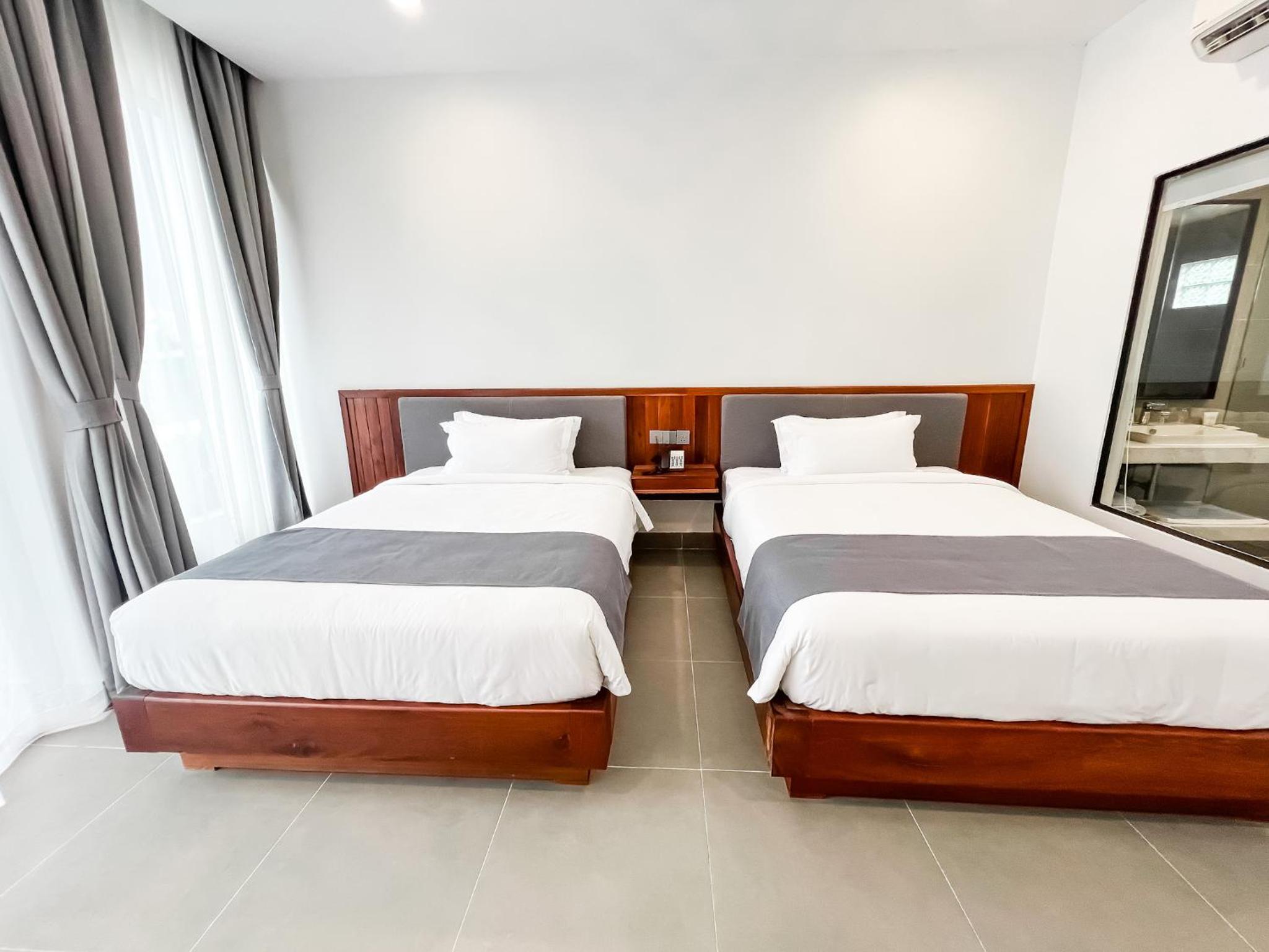 Standard Twin Room - Photo 2