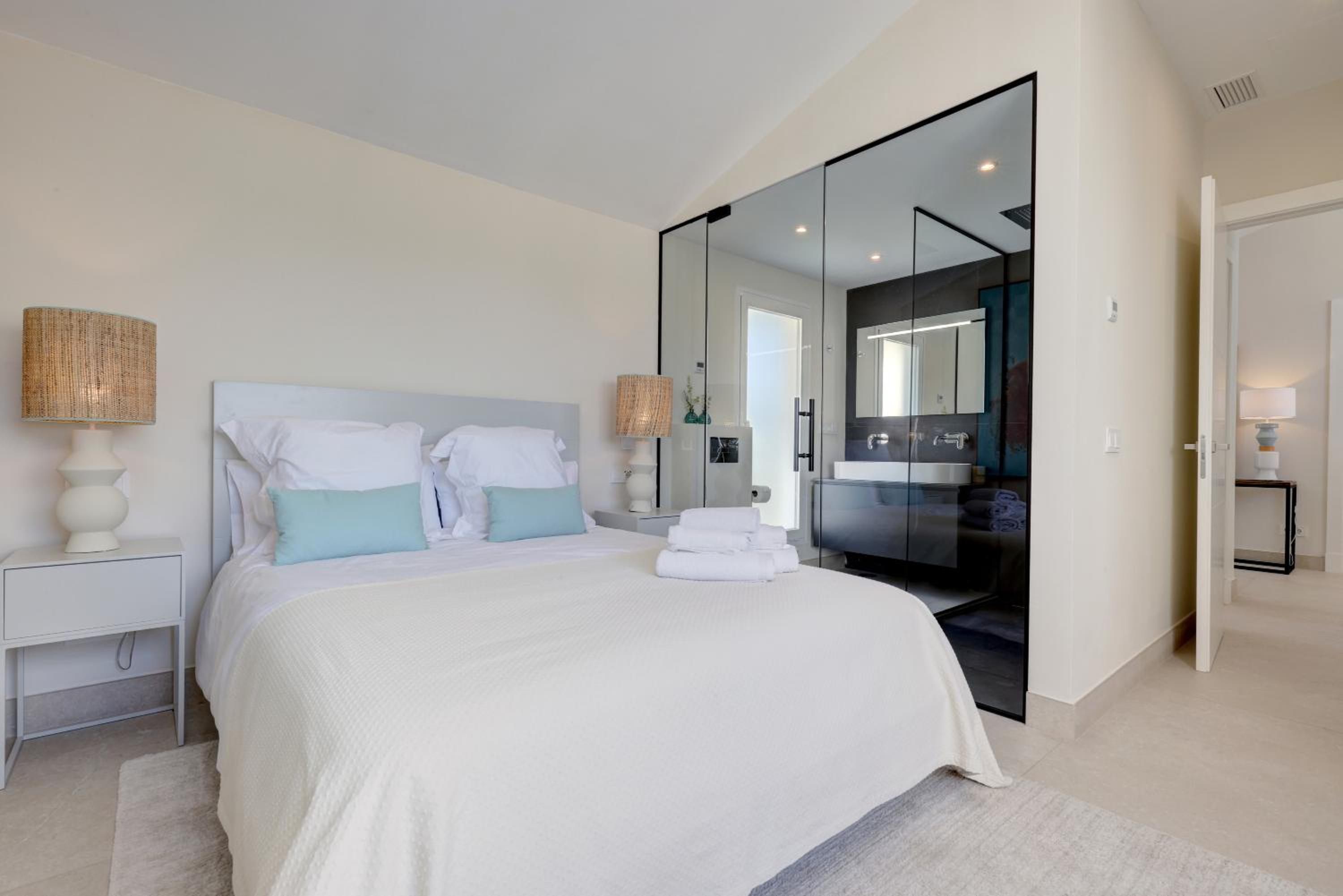 Villa with Sea View photo 3