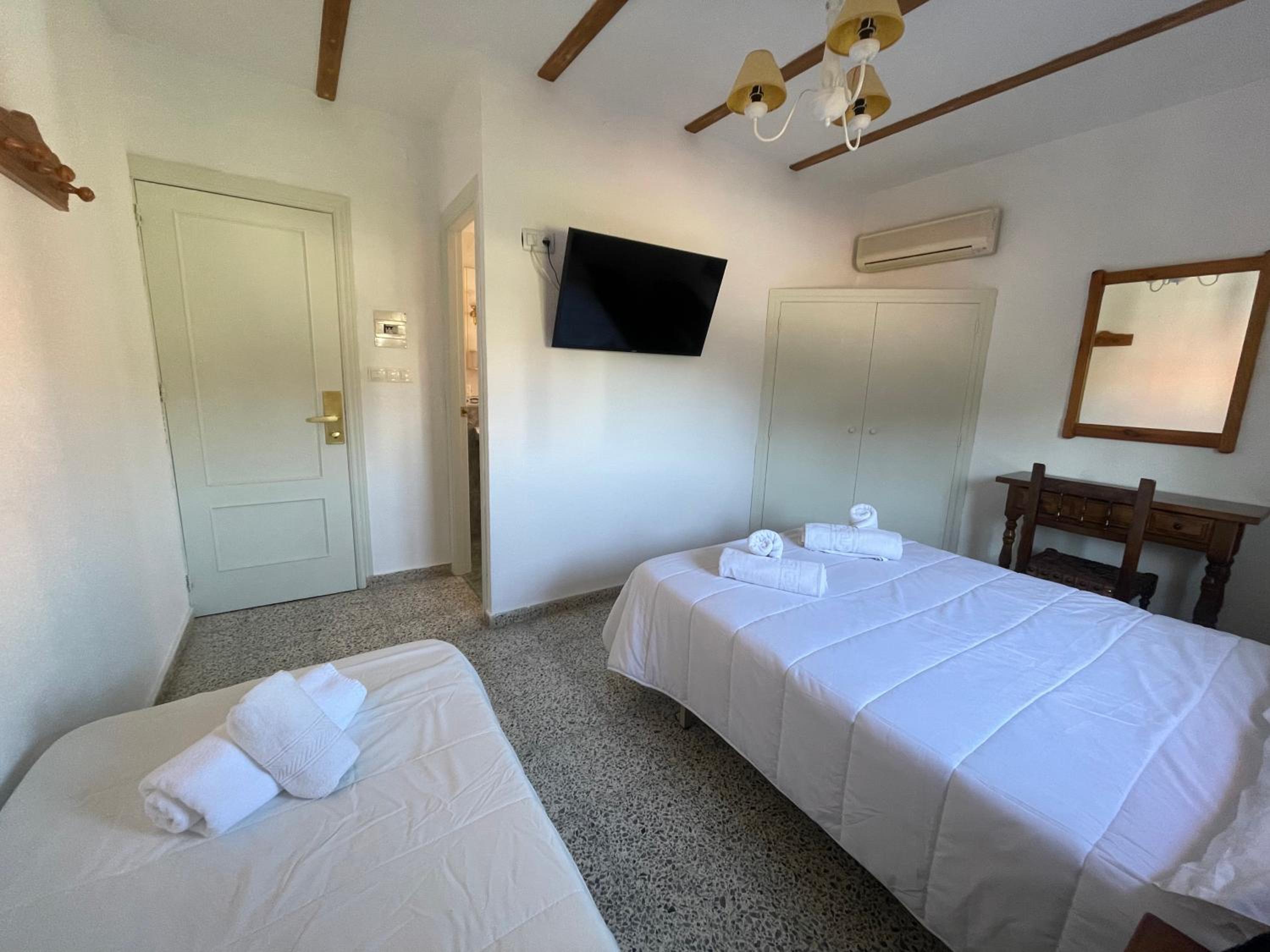 Habitación Triple Económica