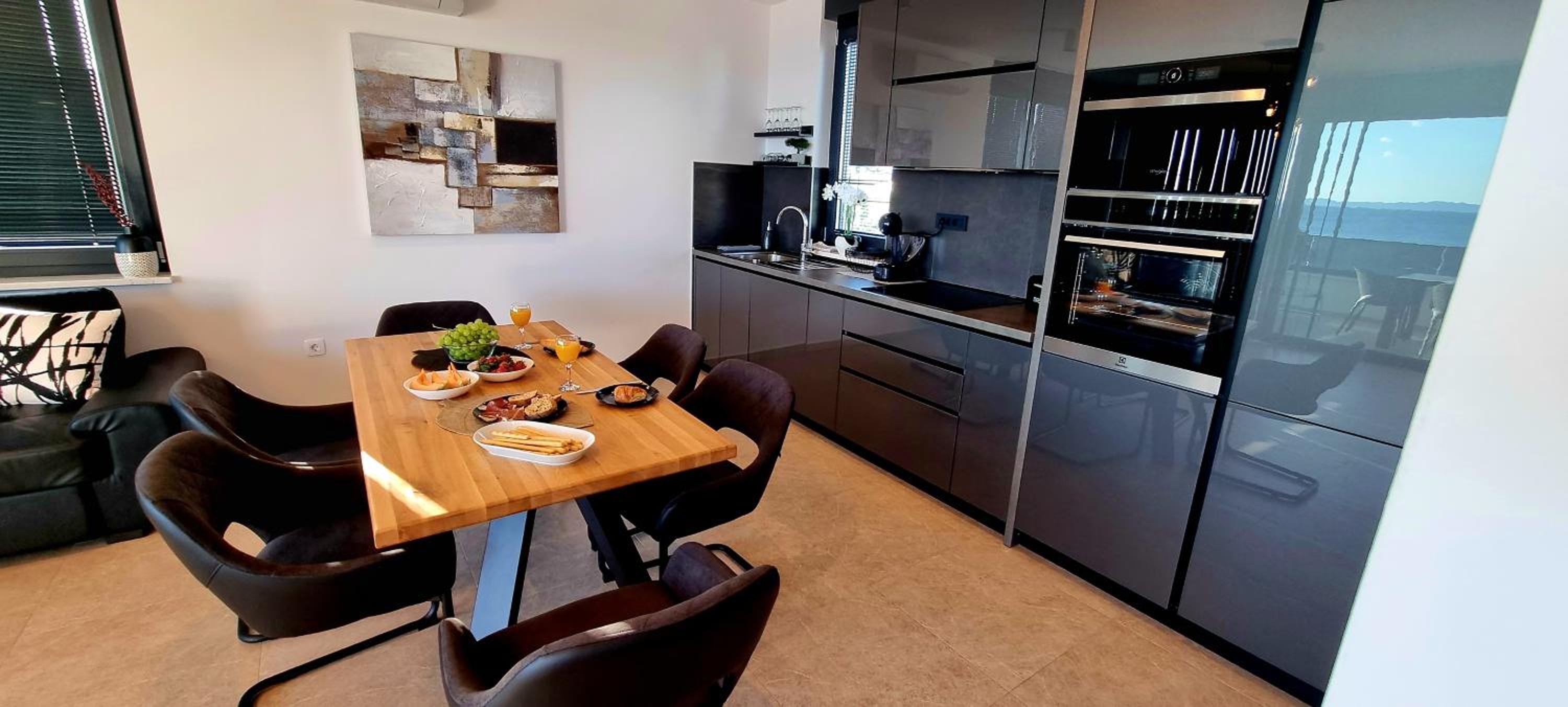 Three-Bedroom Apartment - Photo 18