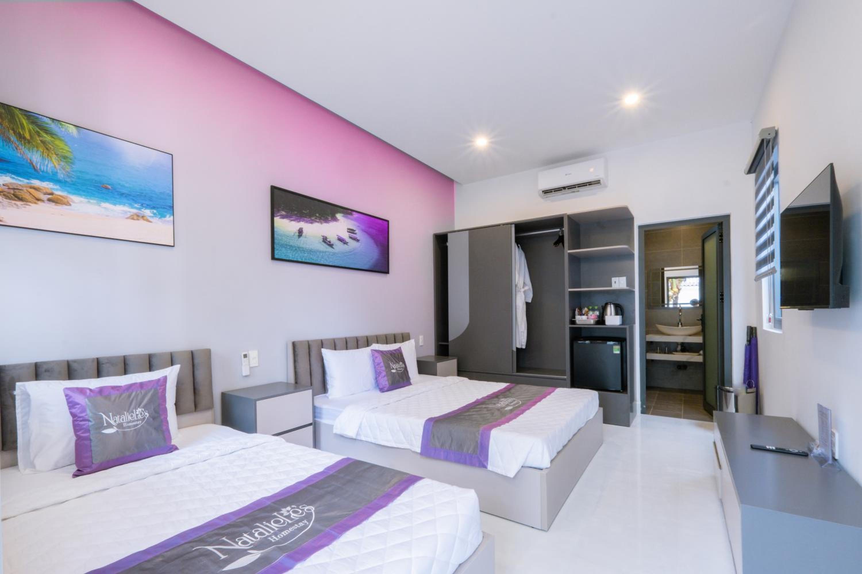 Family Room - Photo 1