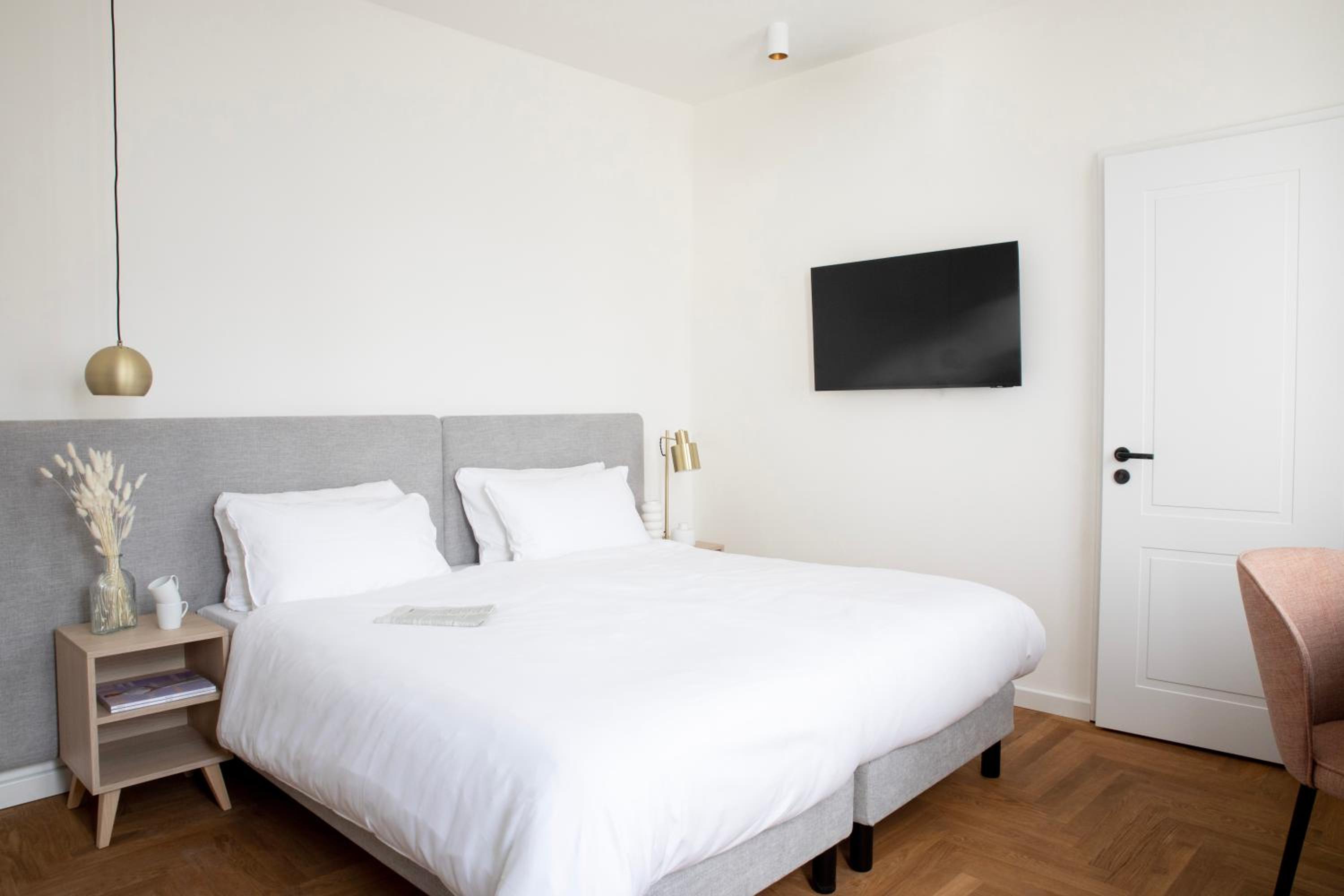 Original Room photo 1