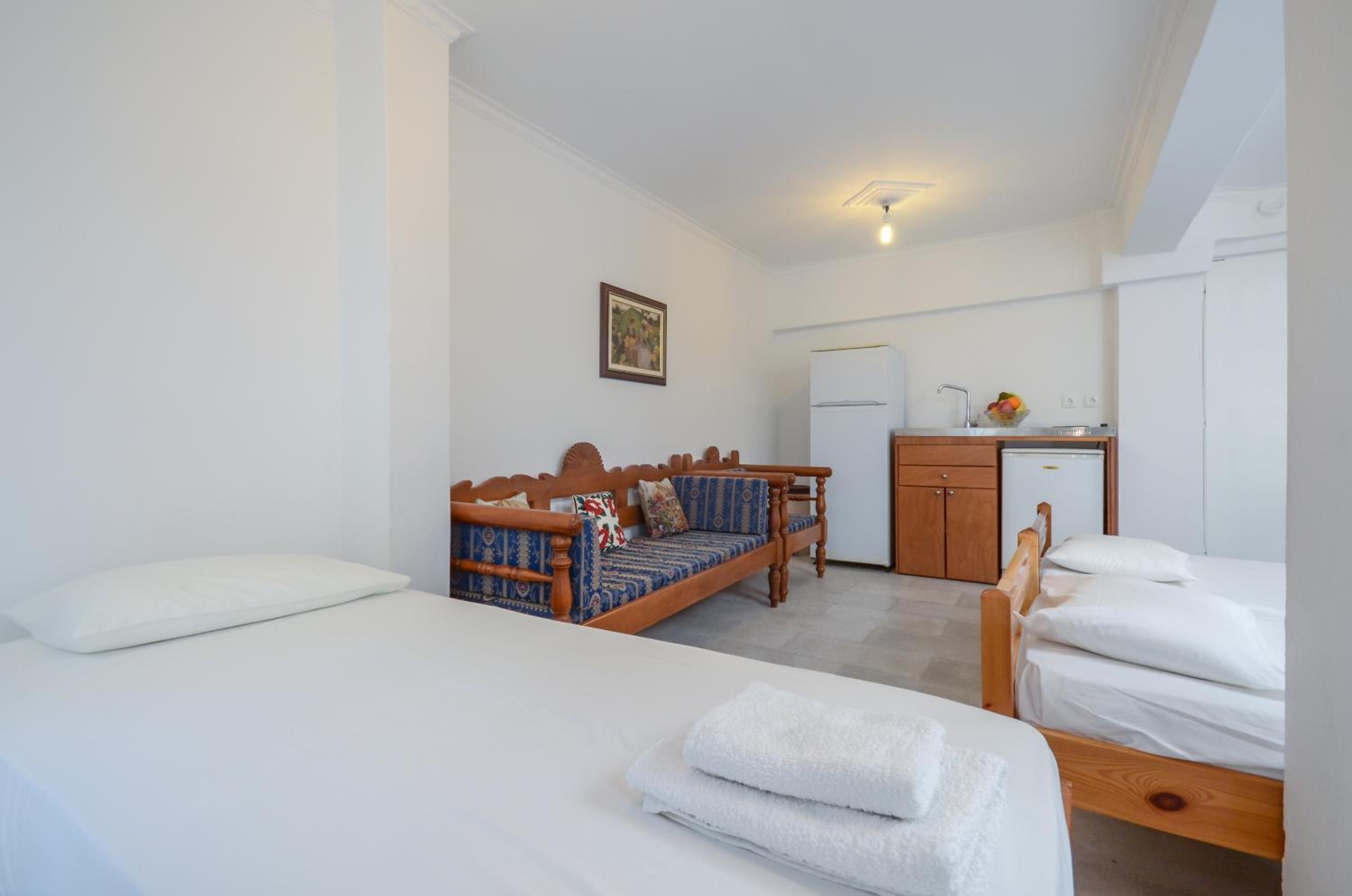 Budget Triple Room photo 3