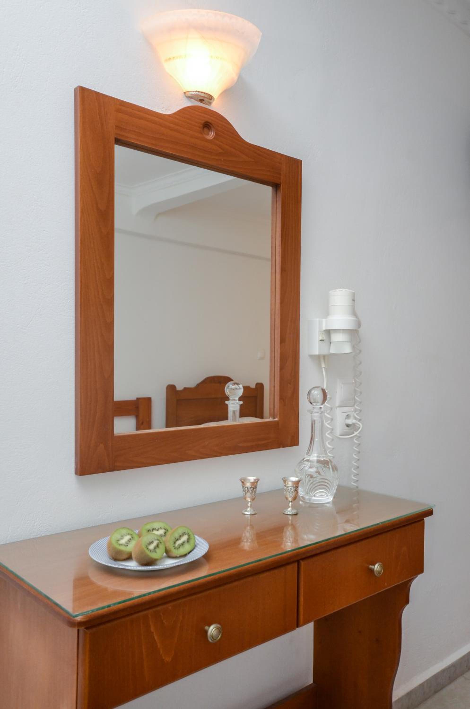 Budget Triple Room photo 1