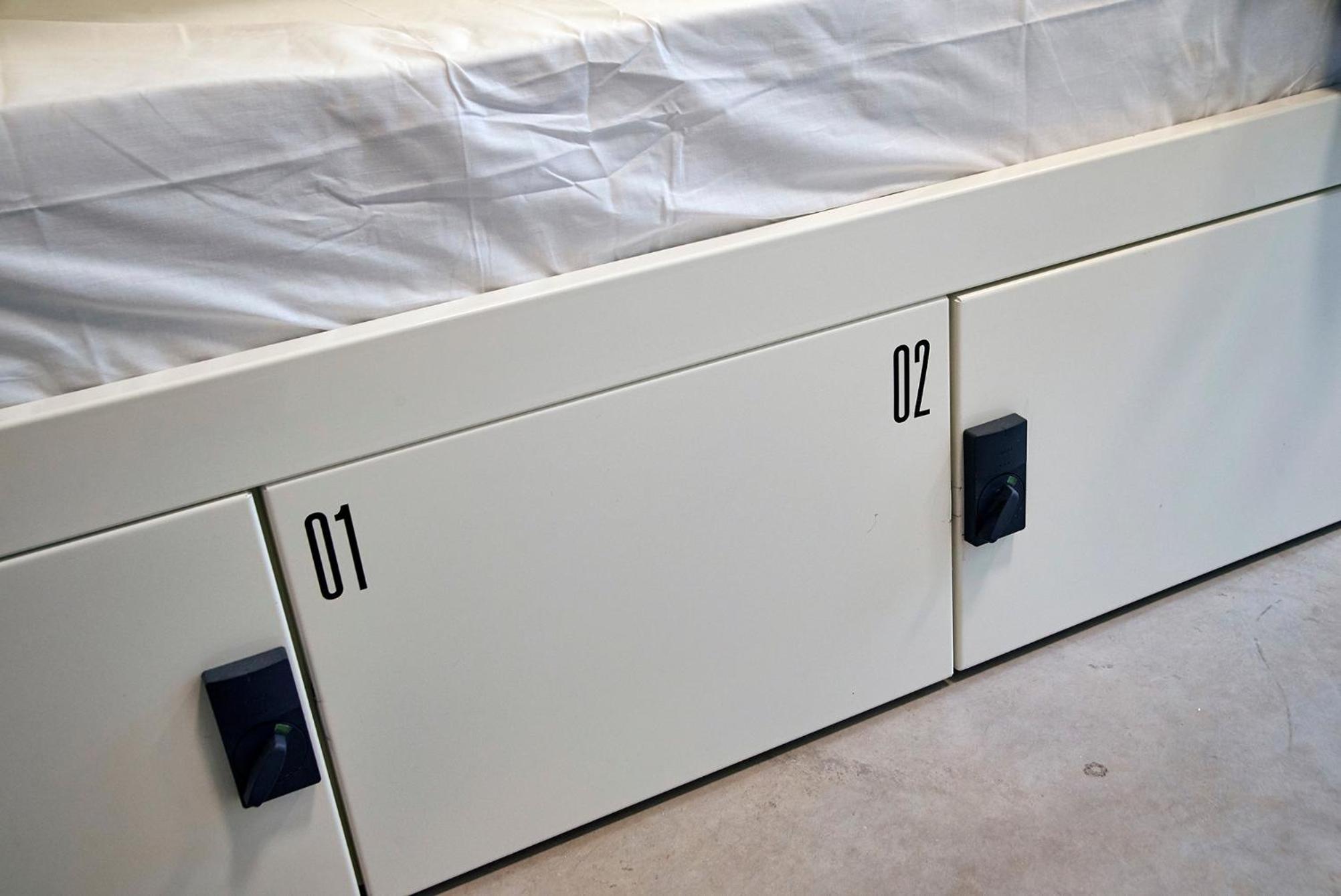 Bed in 10-Bed Mixed Dormitory Room photo 3