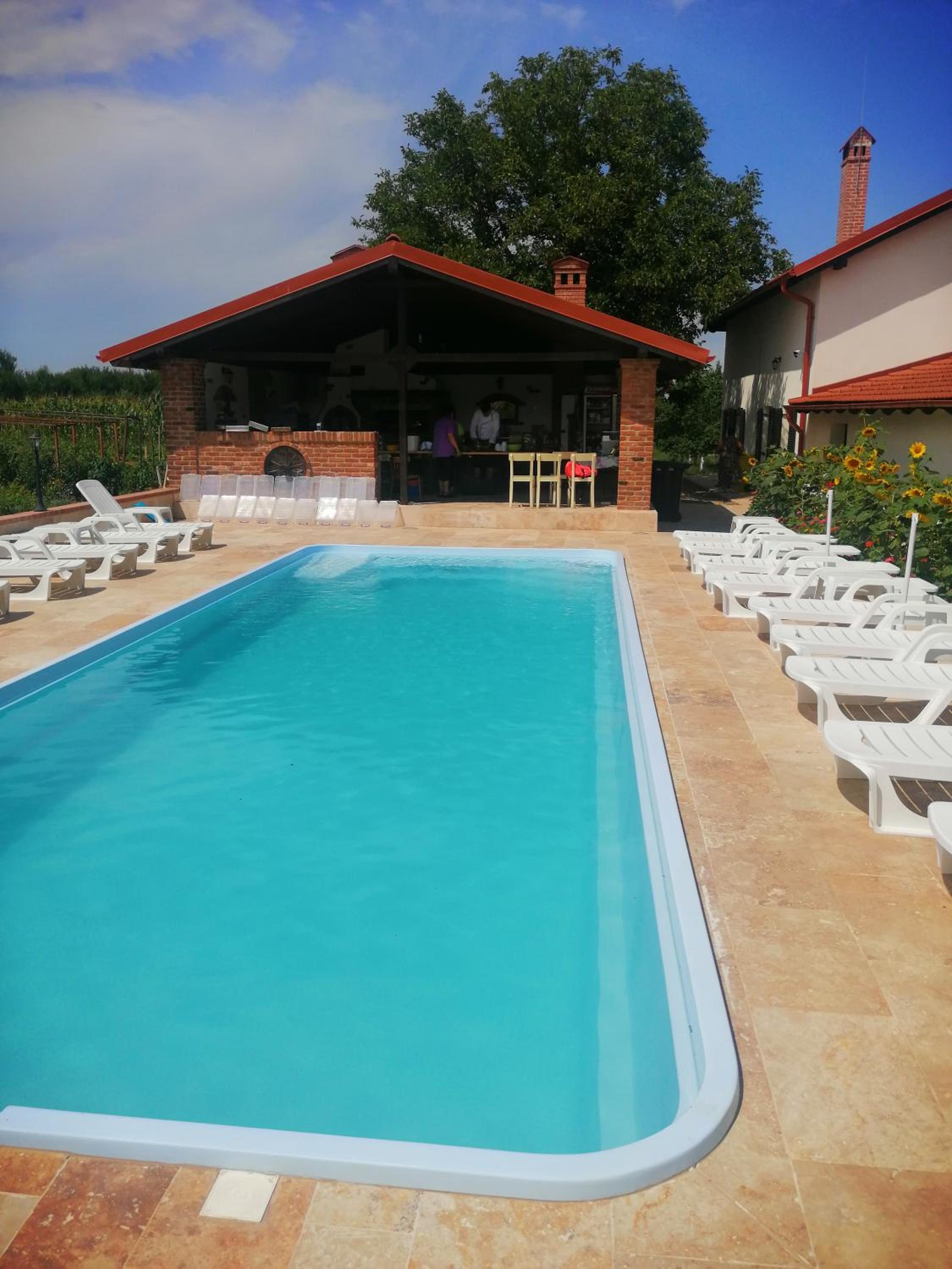 Double Room with Pool View photo 3