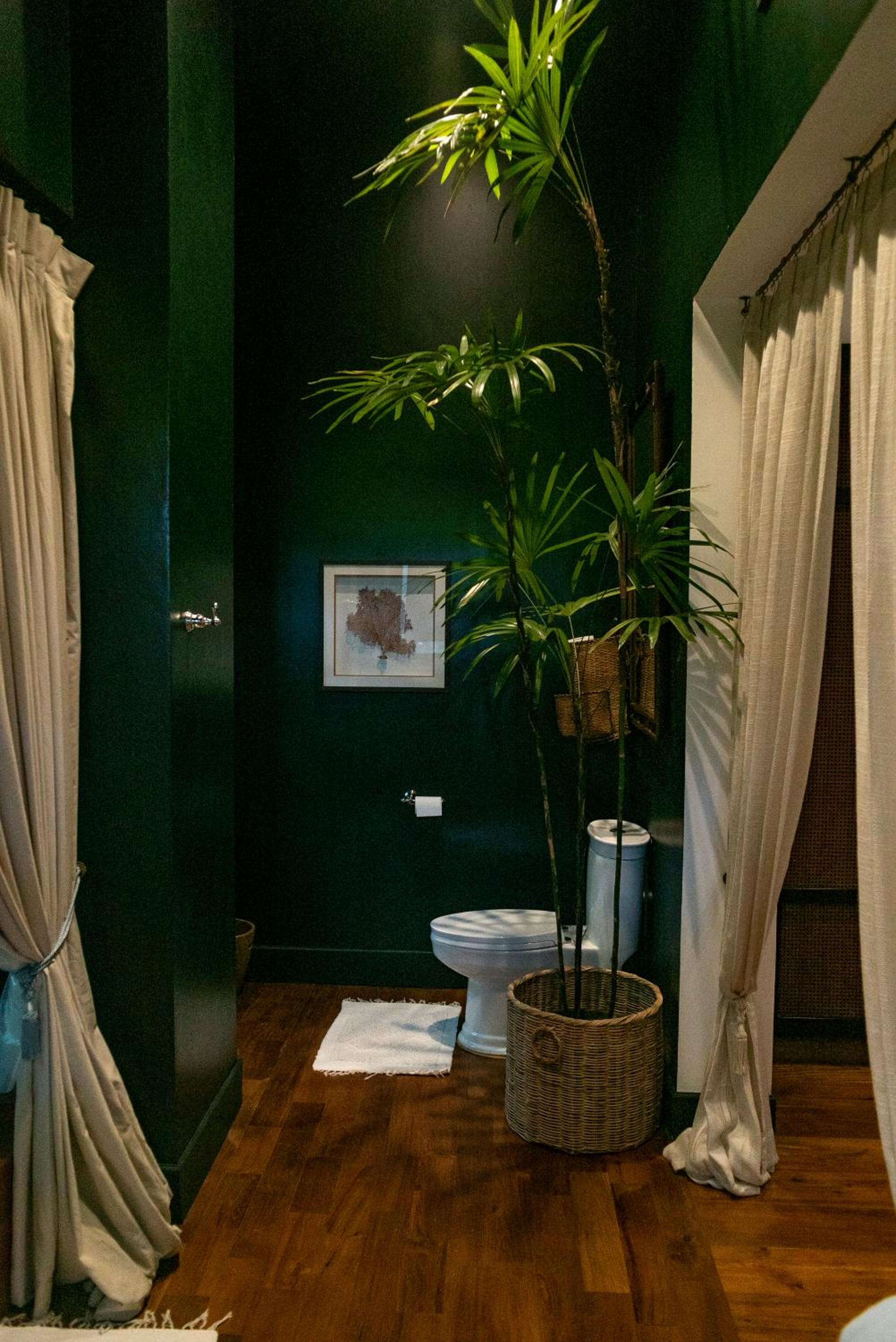 Suite with Pool View - Photo 5