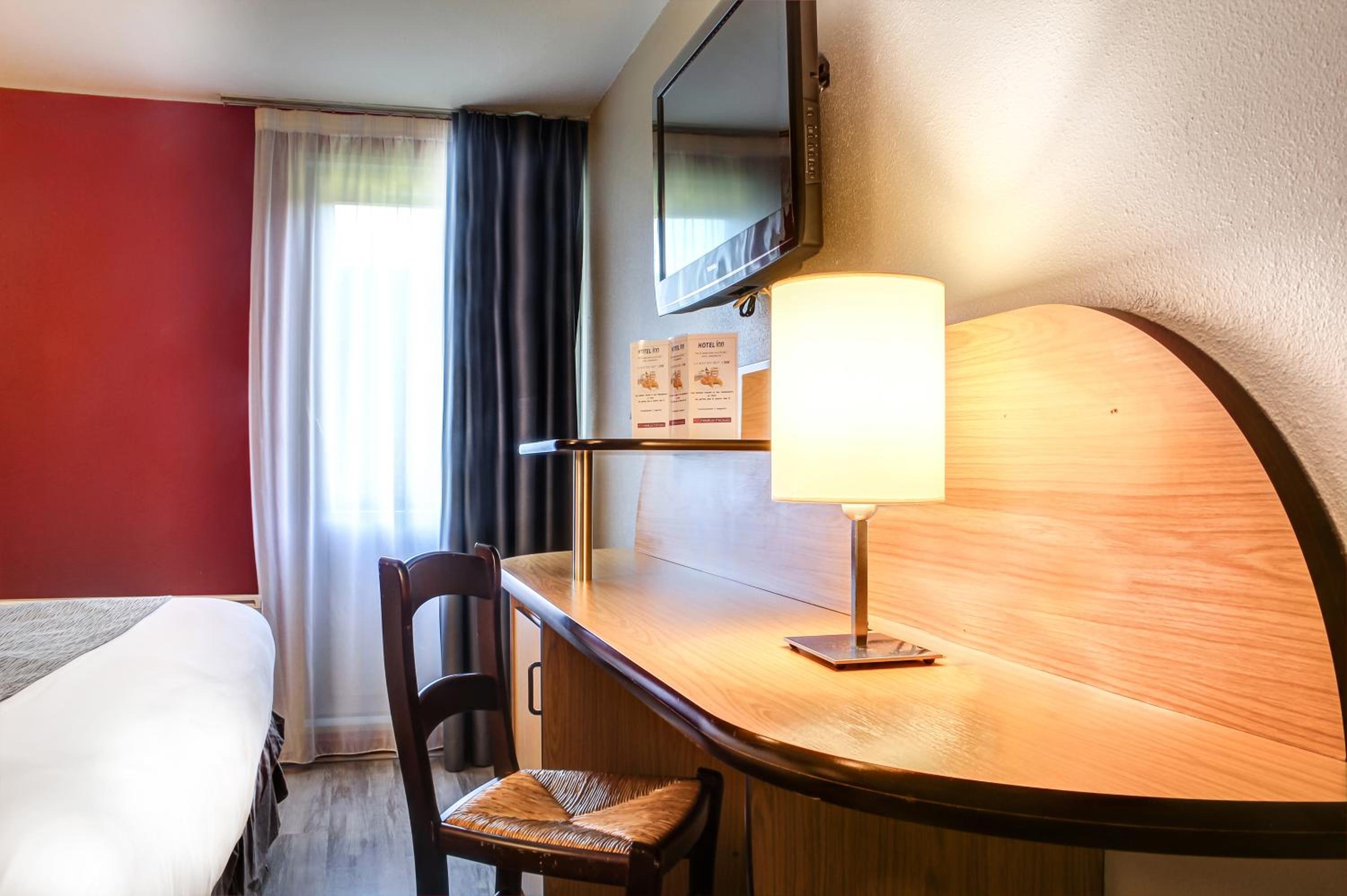 Double or Twin Room - Photo 5