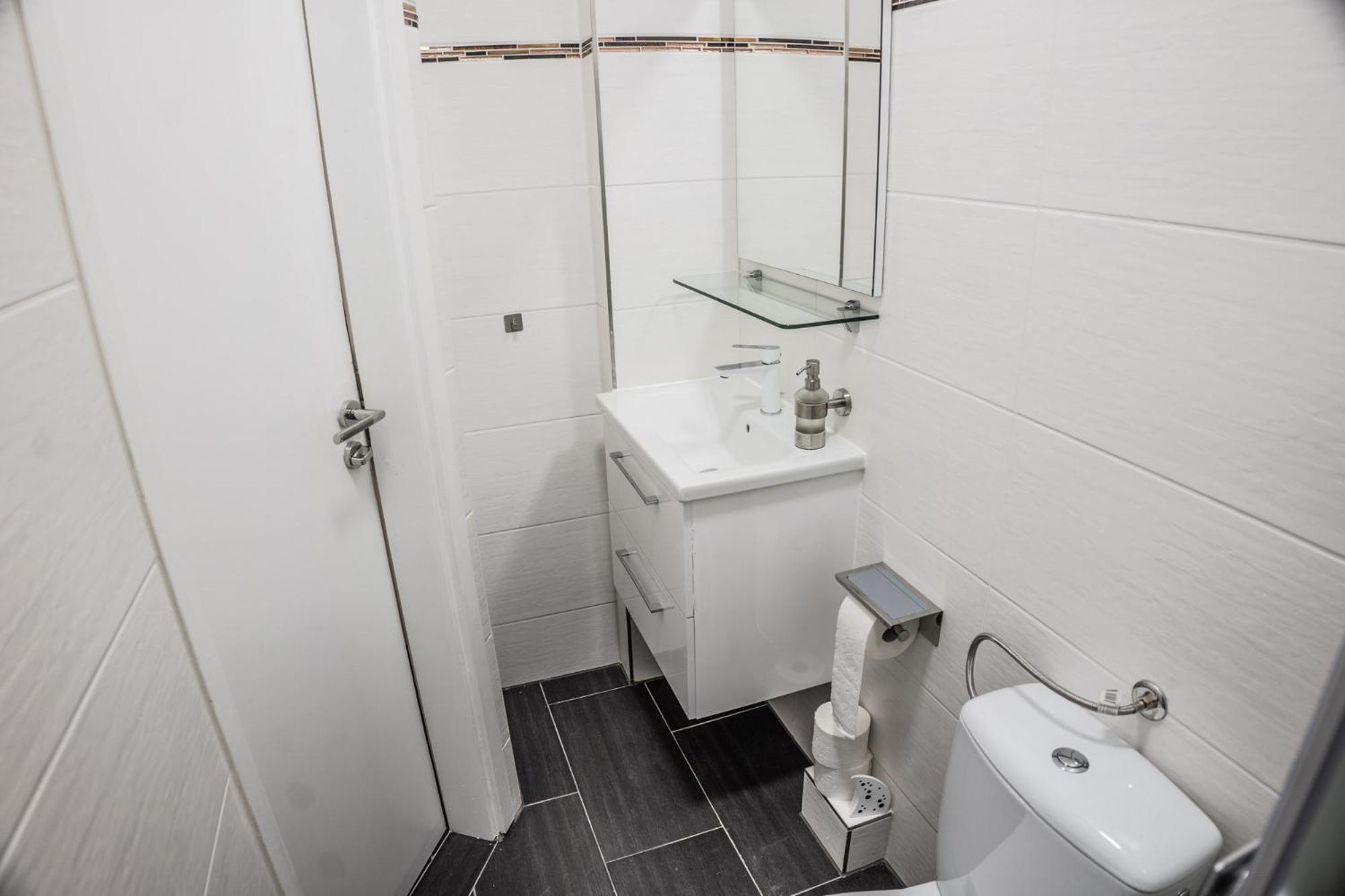 Budget Single Room photo 3