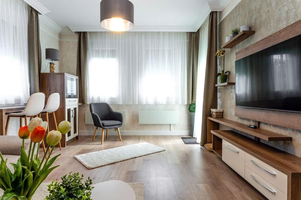 Two-Bedroom Apartment photo 1